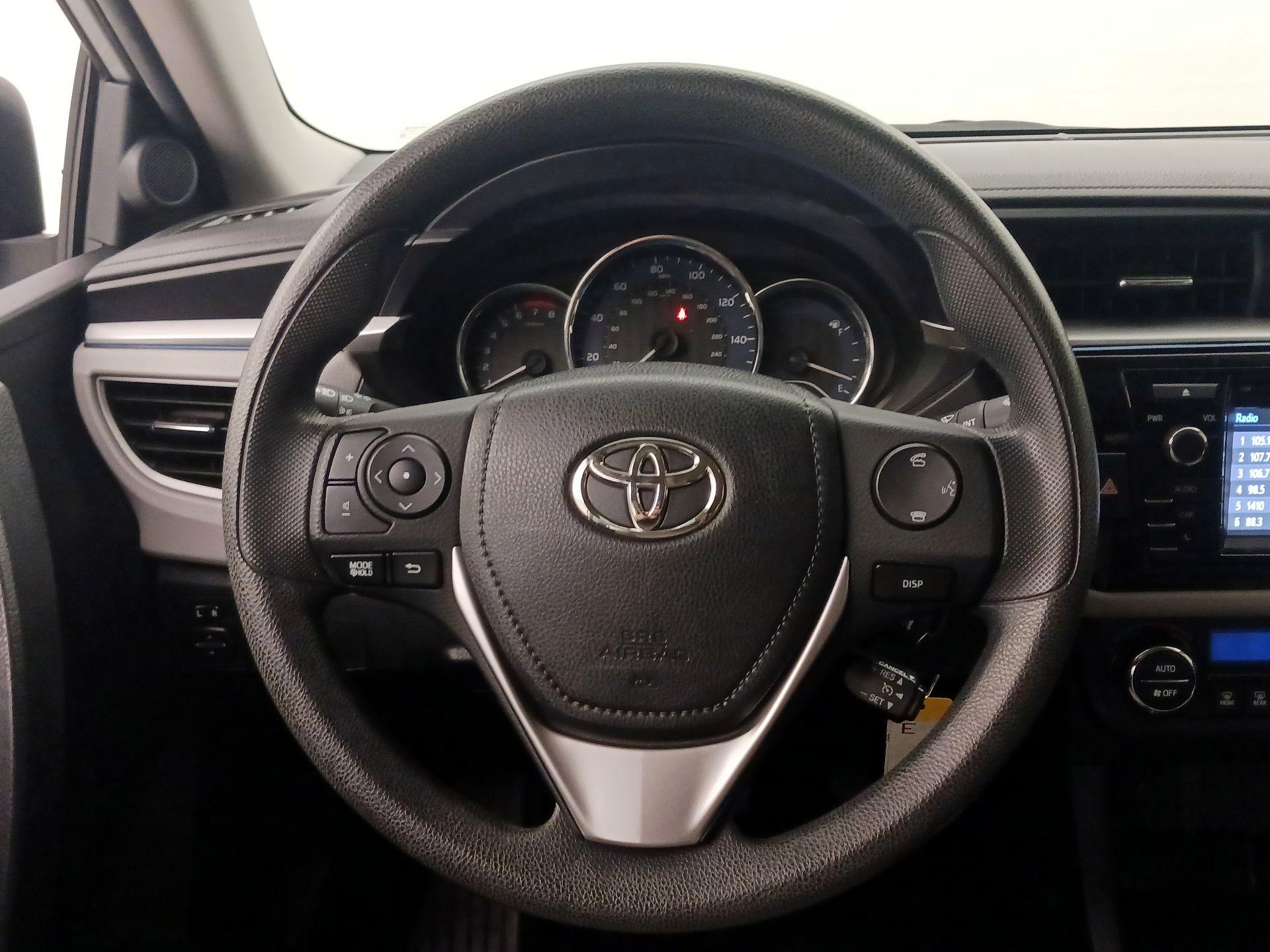 Thumbnail: 2015 Toyota Corolla - 10