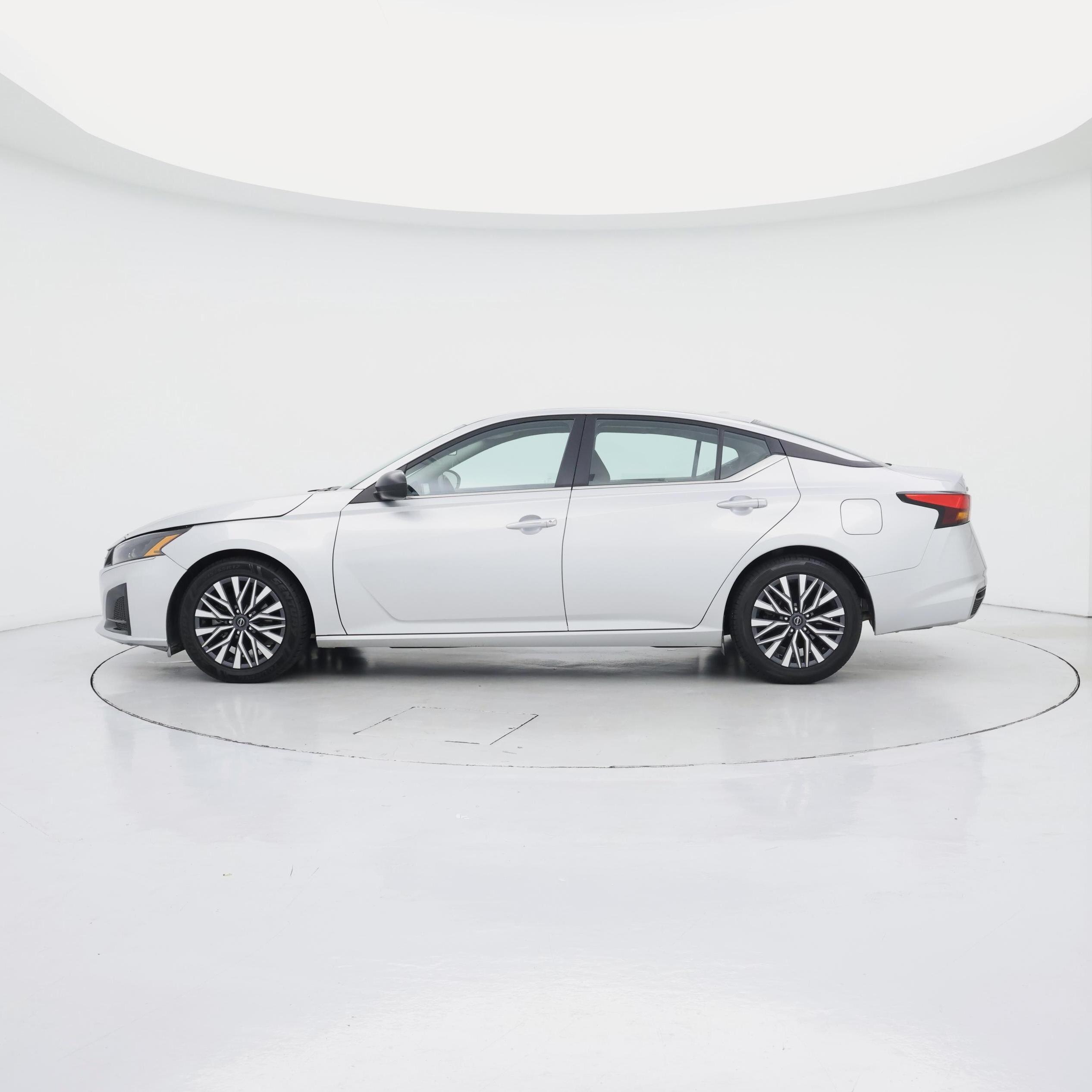 Thumbnail: 2024 Nissan Altima - 3