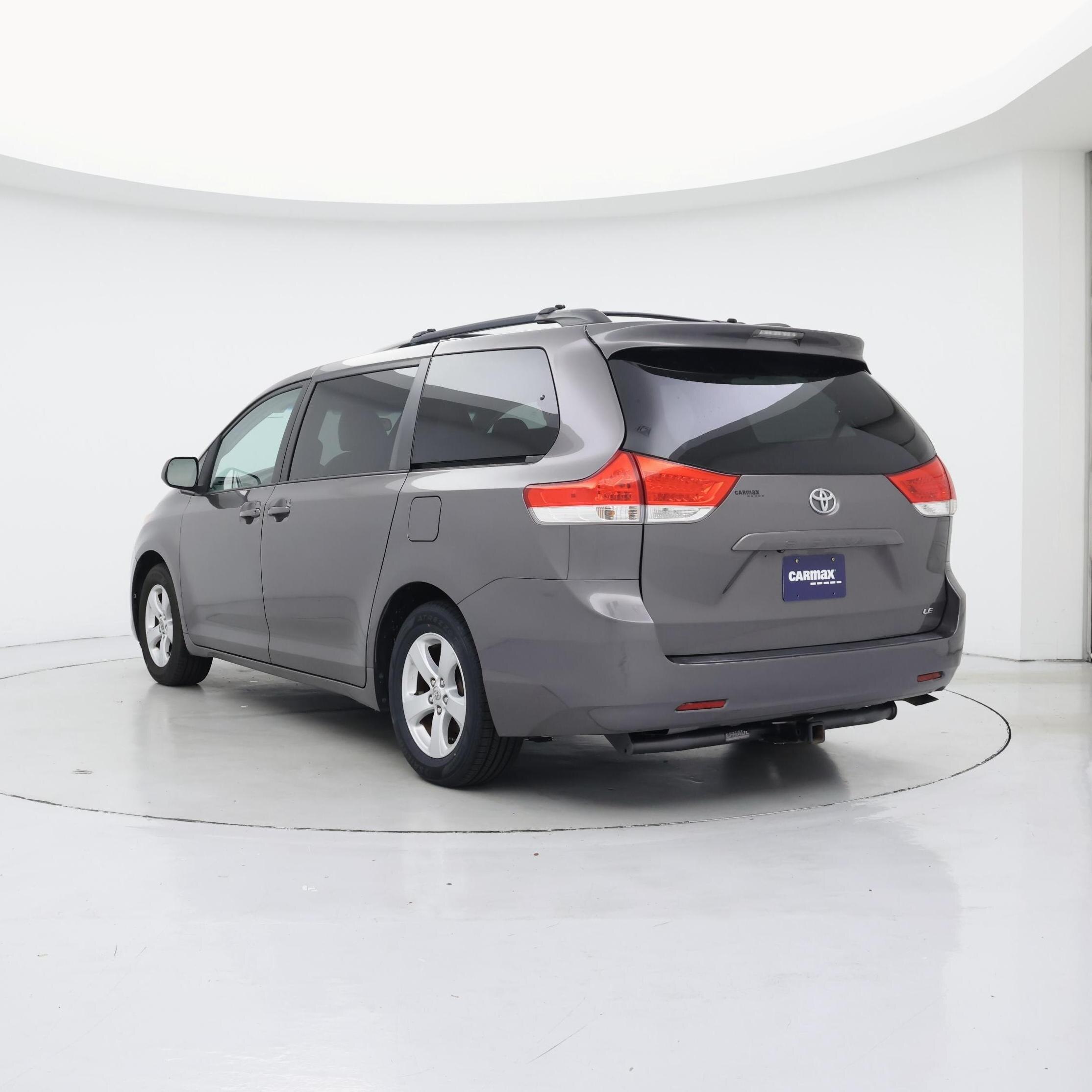 Thumbnail: 2014 Toyota Sienna - 2