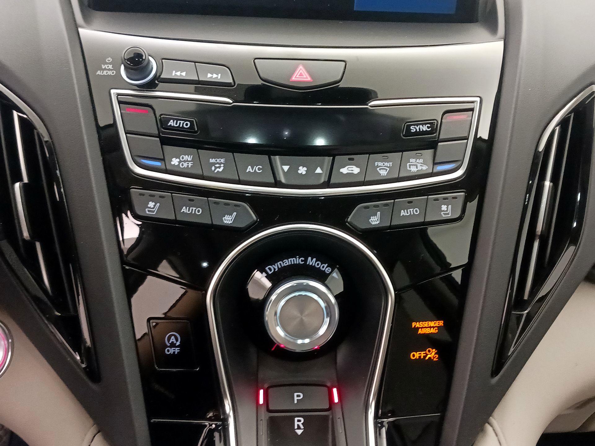 Thumbnail: 2025 Acura RDX - 17