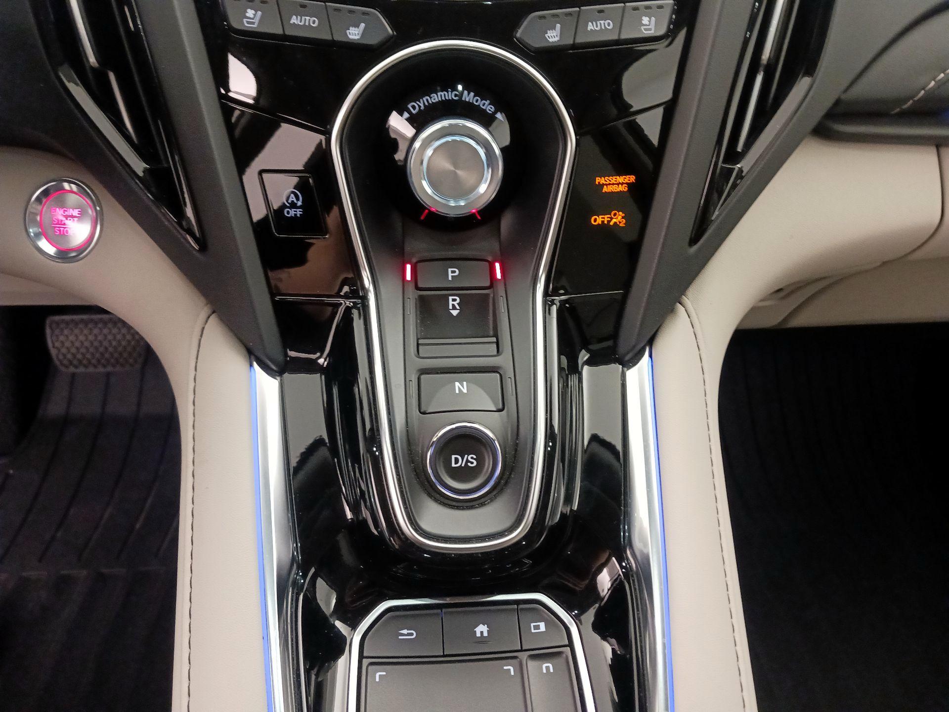 Thumbnail: 2025 Acura RDX - 18