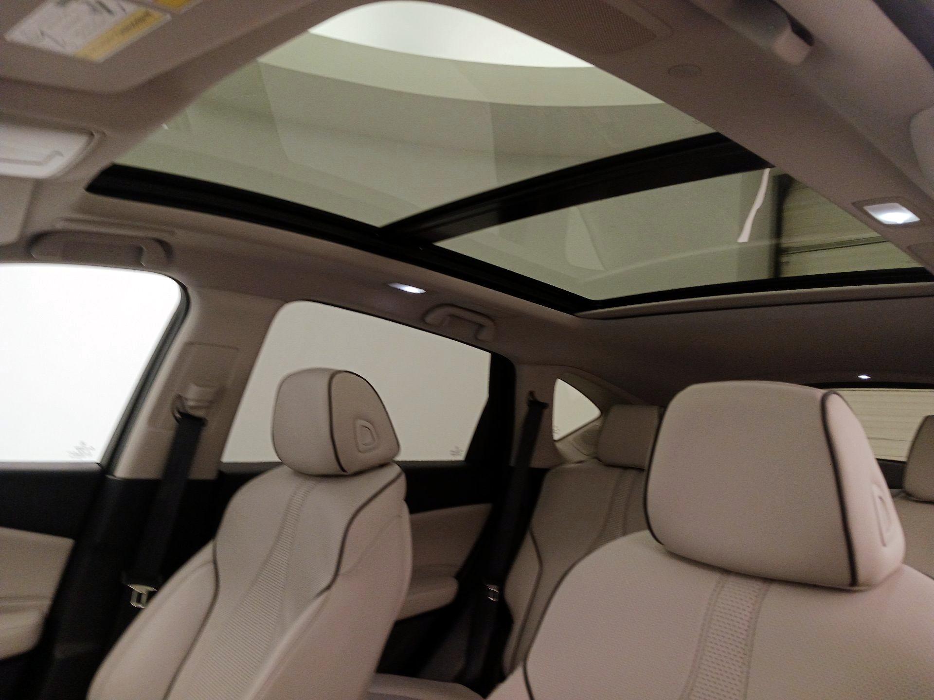 Thumbnail: 2025 Acura RDX - 20