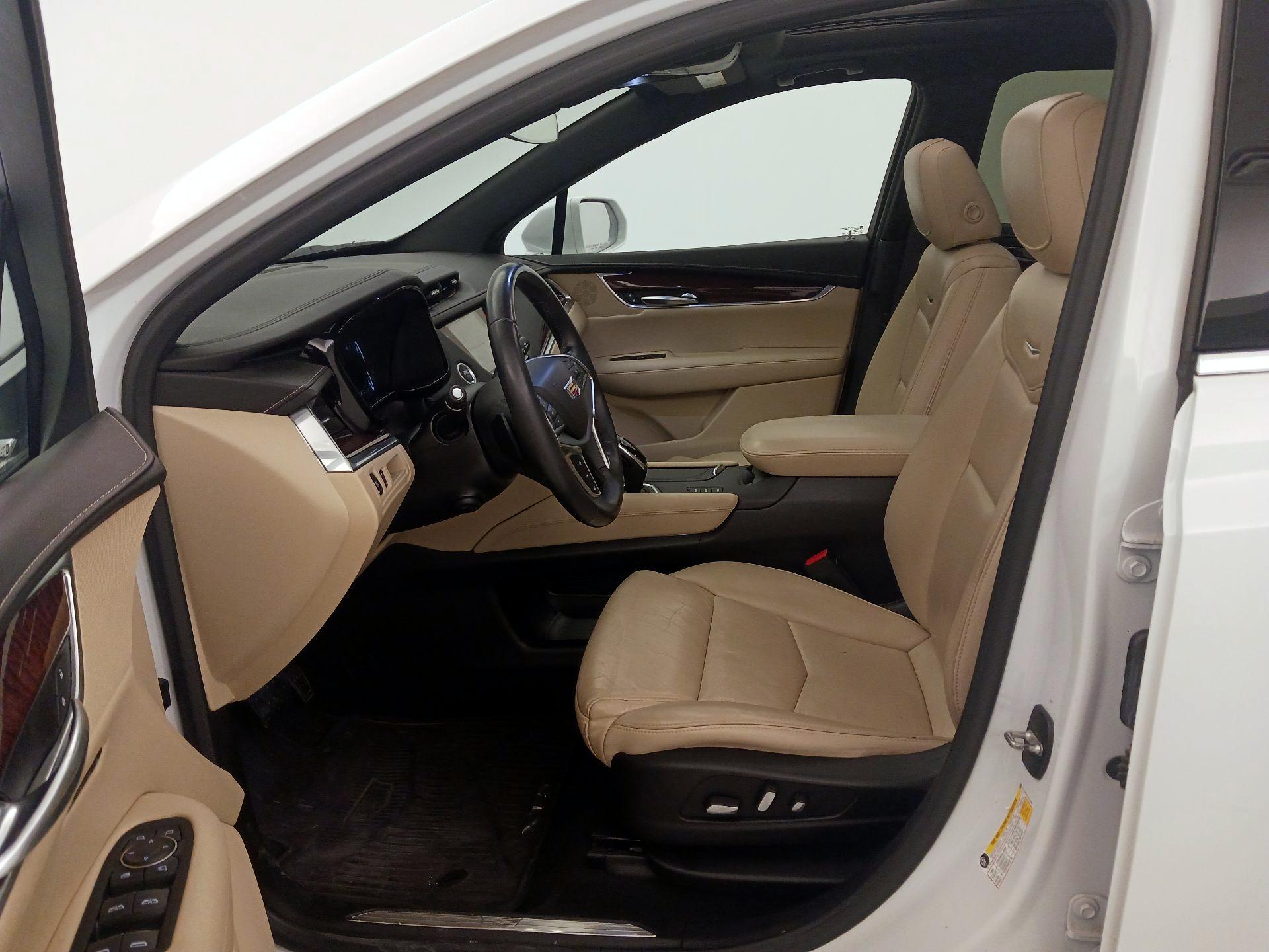 Thumbnail: 2018 Cadillac XT5 - 11