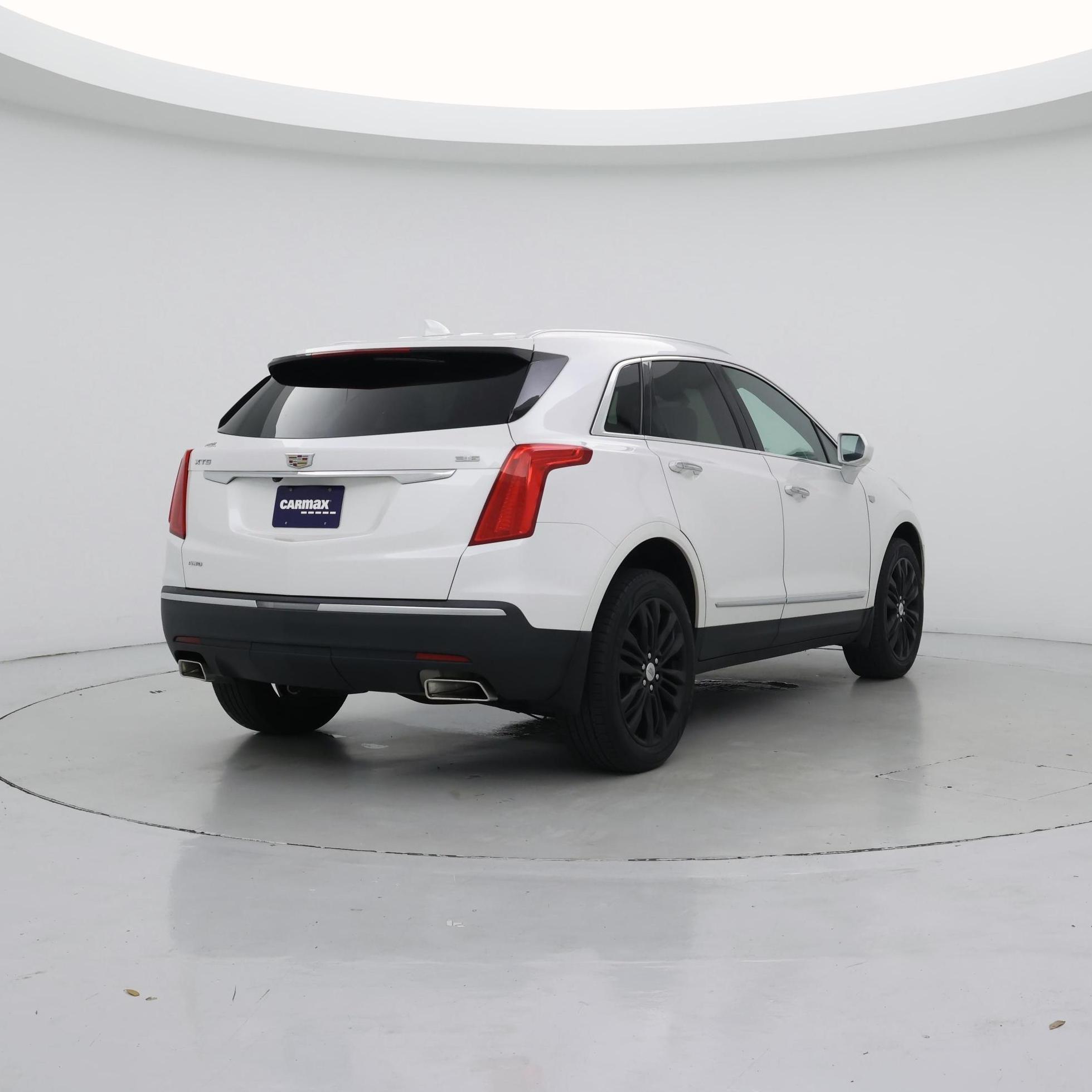 Thumbnail: 2018 Cadillac XT5 - 8