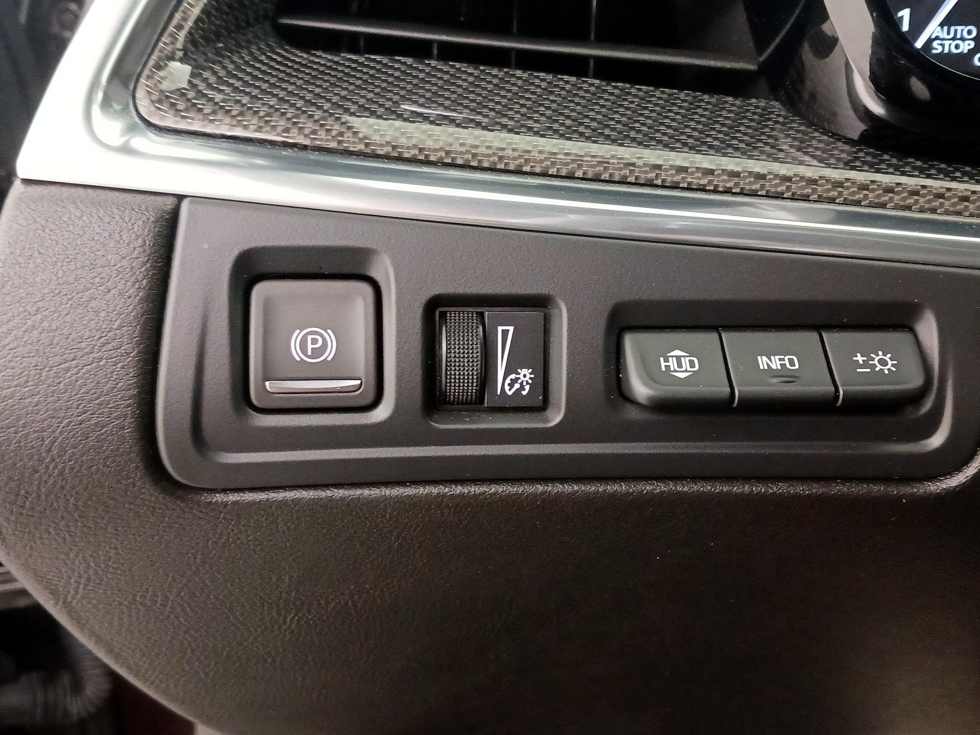 Thumbnail: 2021 Cadillac XT5 - 13