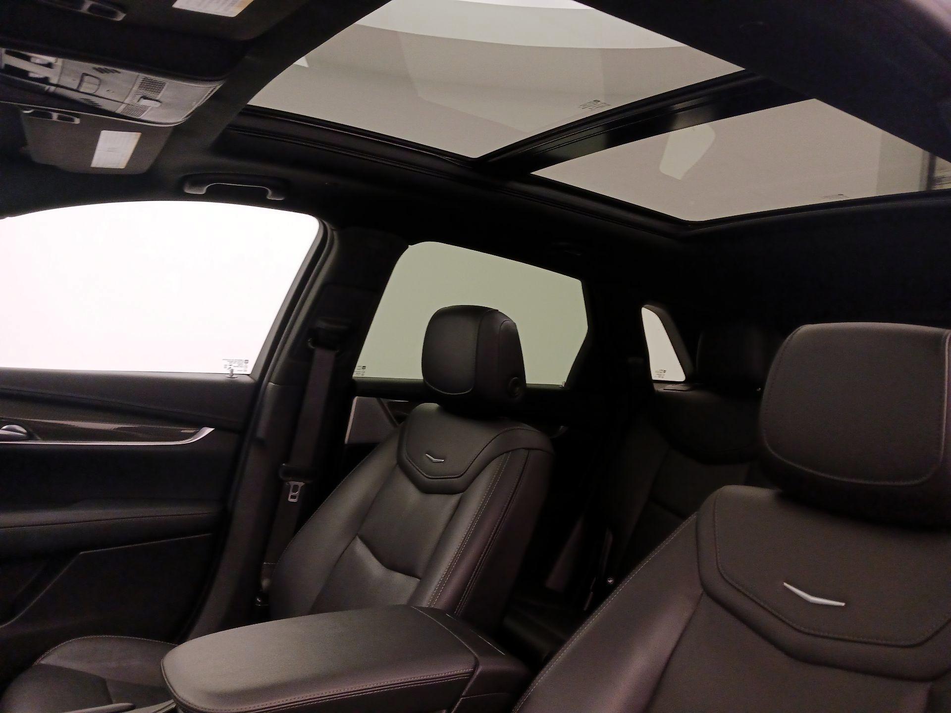 Thumbnail: 2021 Cadillac XT5 - 20