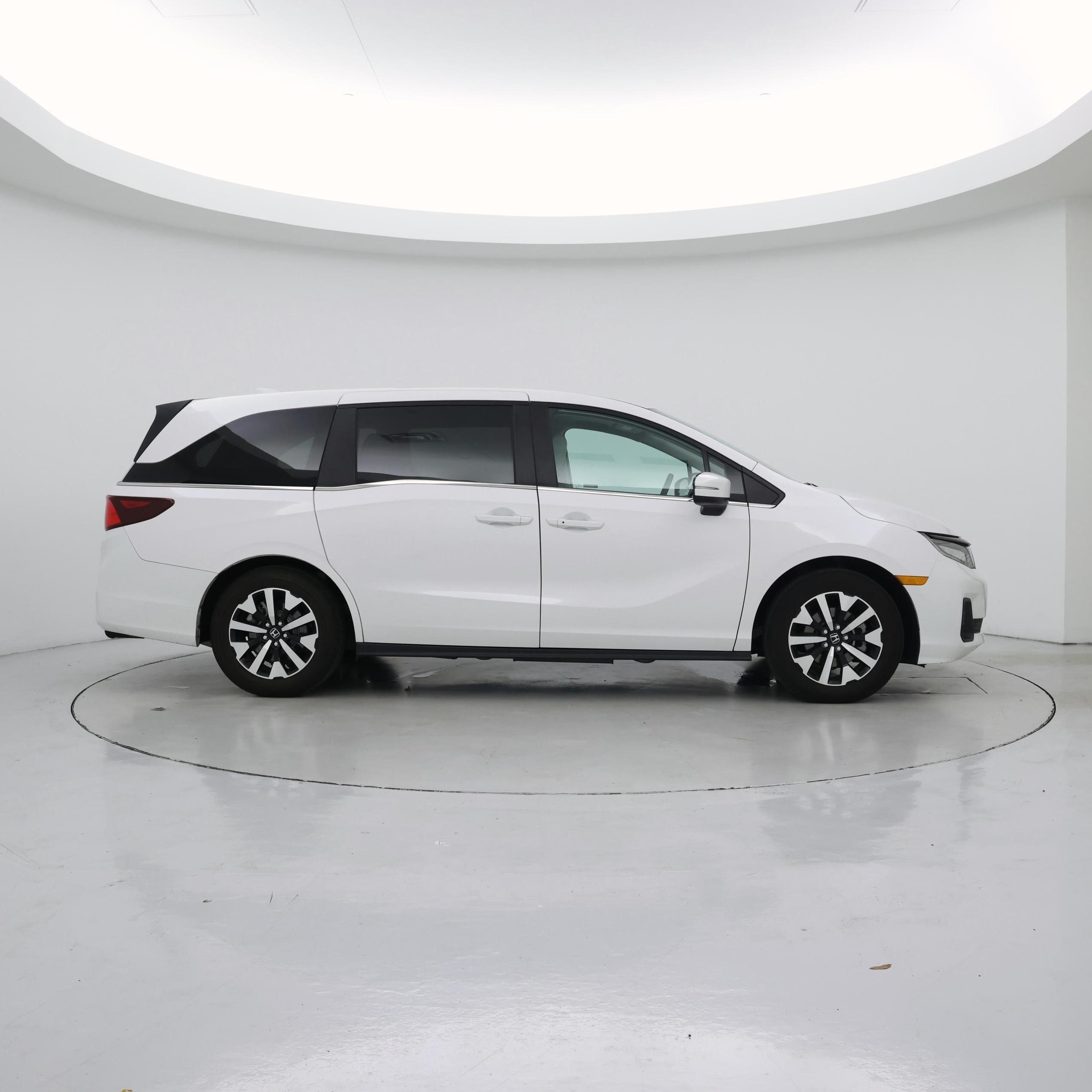 Thumbnail: 2025 Honda Odyssey - 7