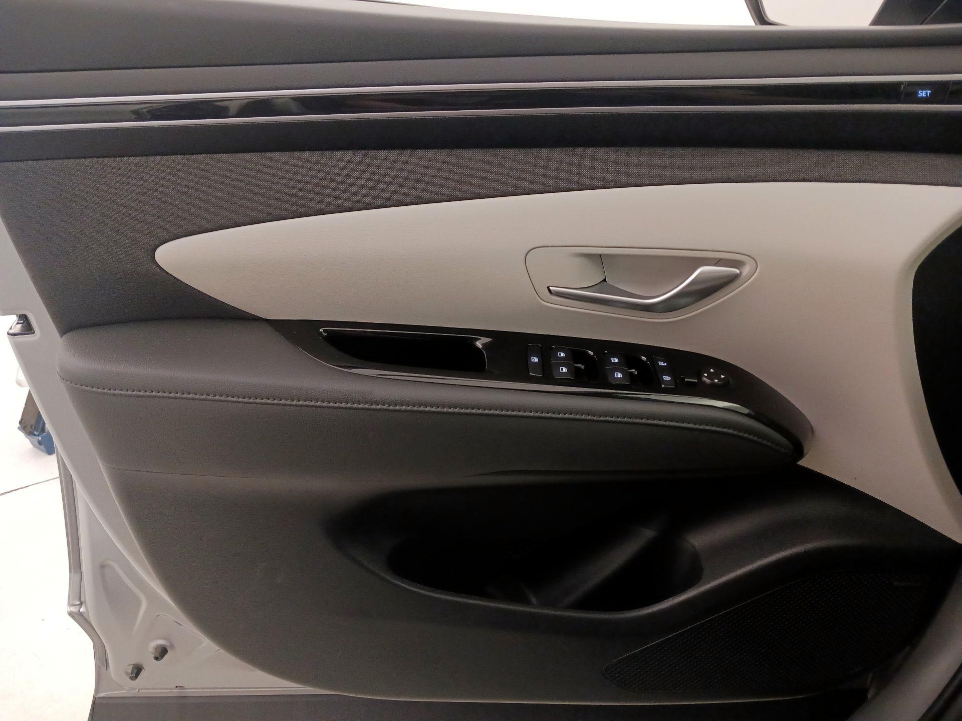 Thumbnail: 2024 Hyundai Tucson - 12