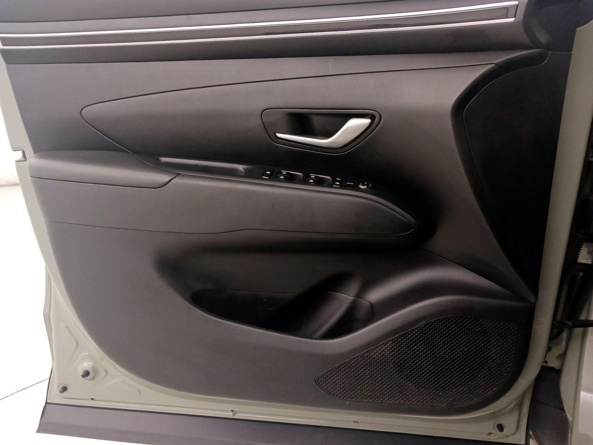 Thumbnail: 2023 Hyundai Santa Cruz - 12