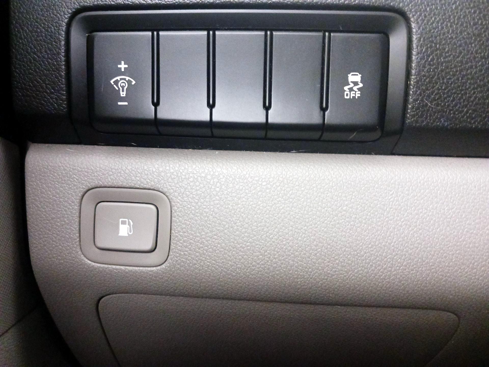 Thumbnail: 2019 Kia Sedona - 13