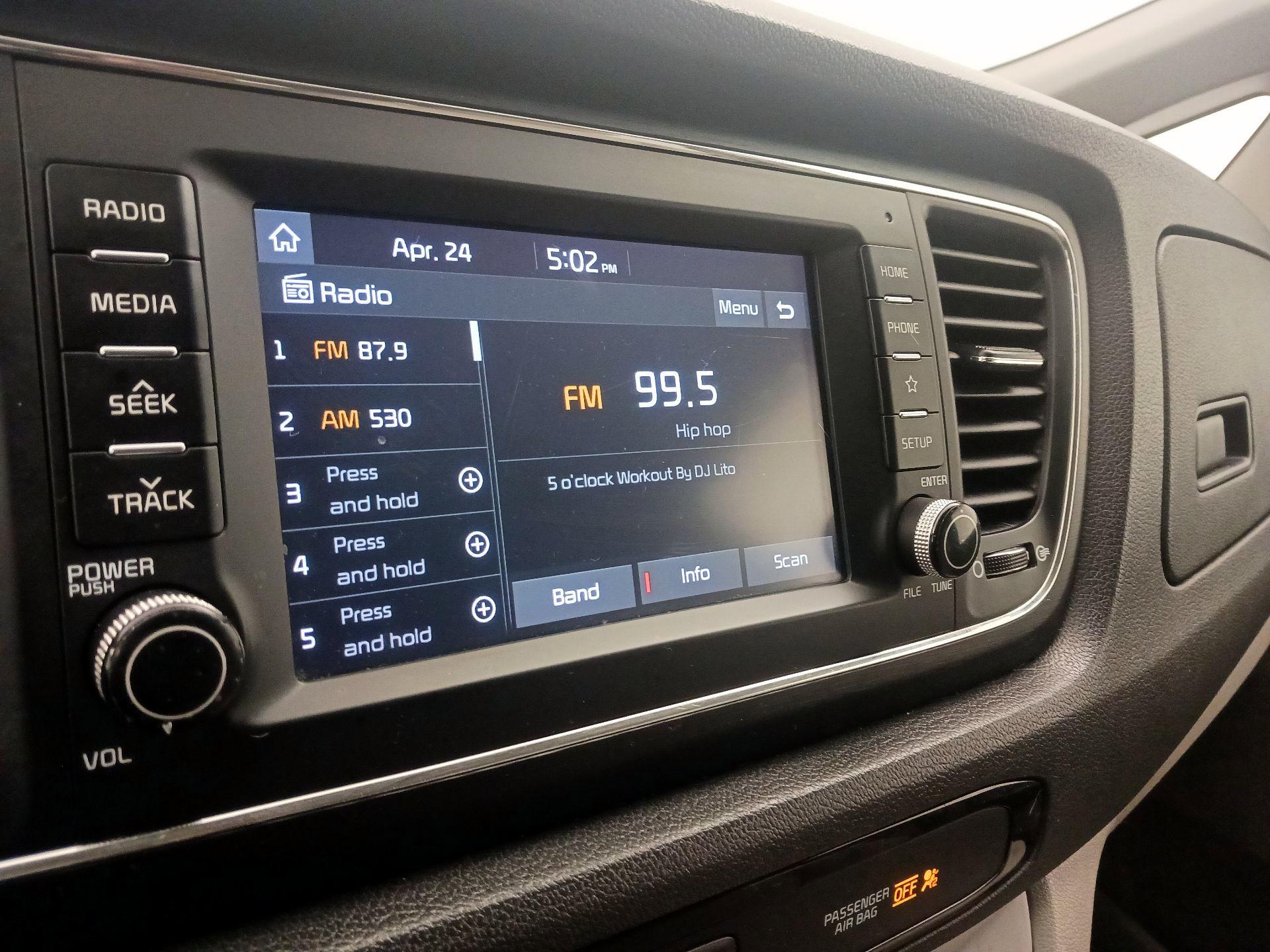 Thumbnail: 2019 Kia Sedona - 15