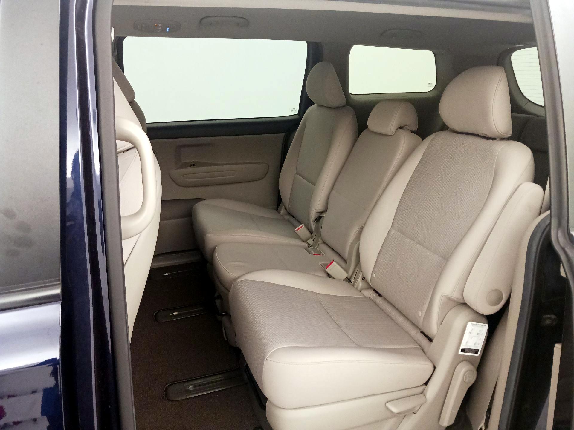 Thumbnail: 2019 Kia Sedona - 19