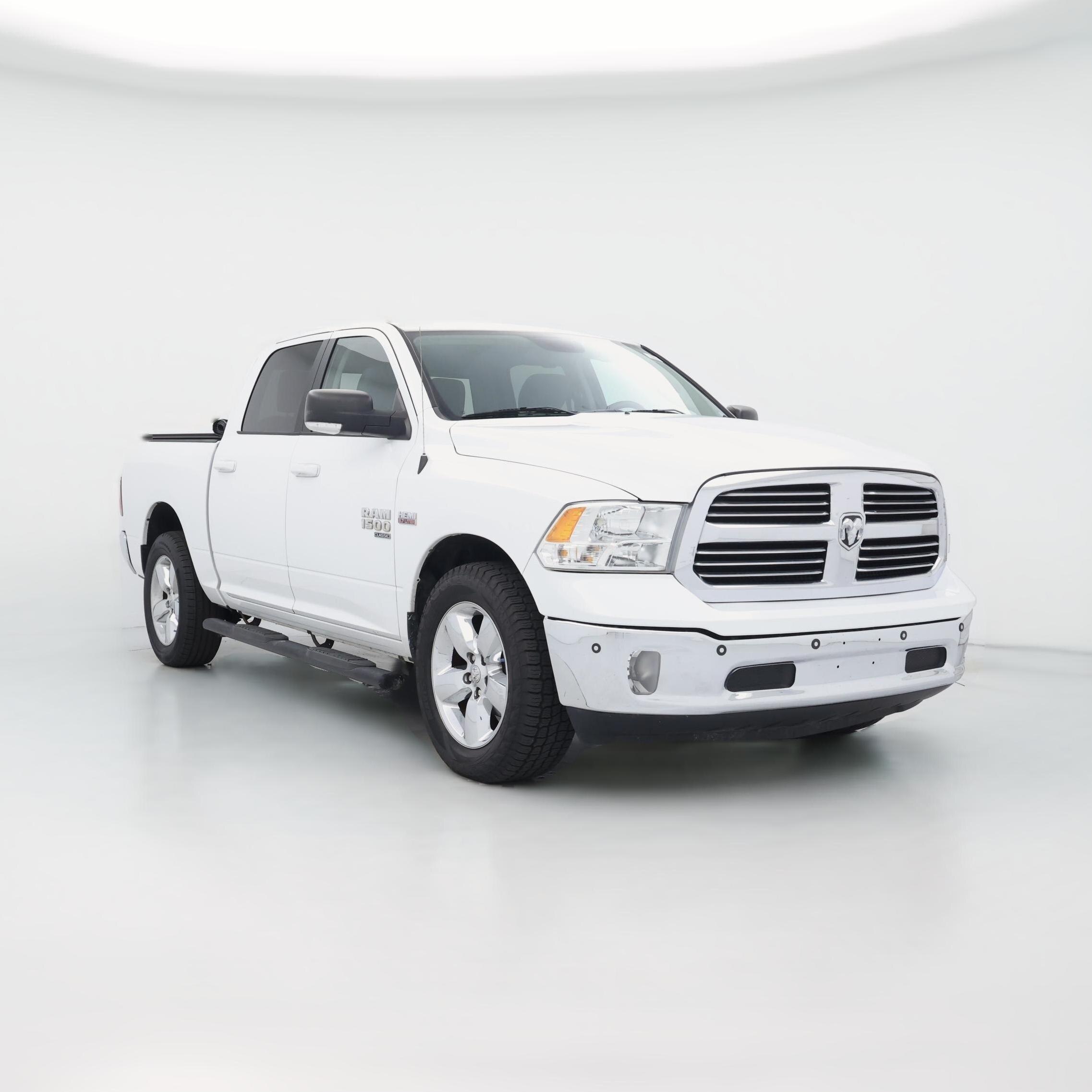 Thumbnail: 2019 RAM 1500 Classic - 1