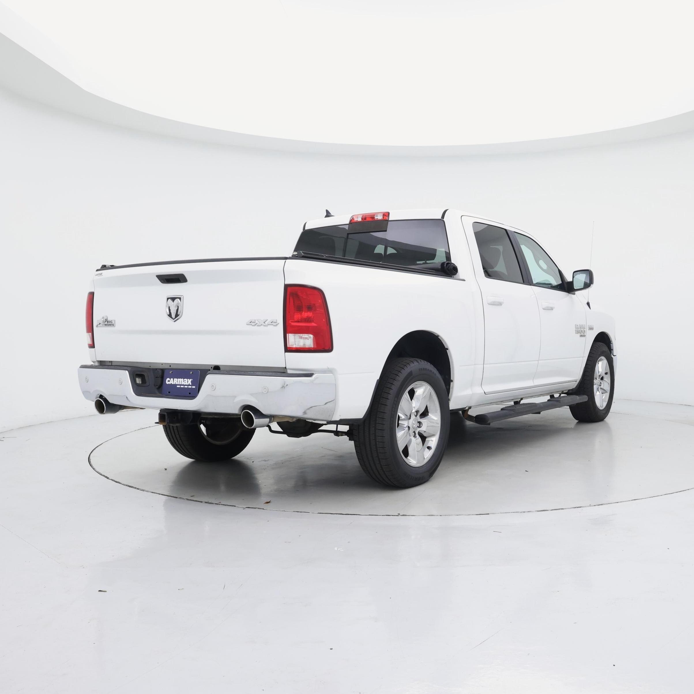 Thumbnail: 2019 RAM 1500 Classic - 8