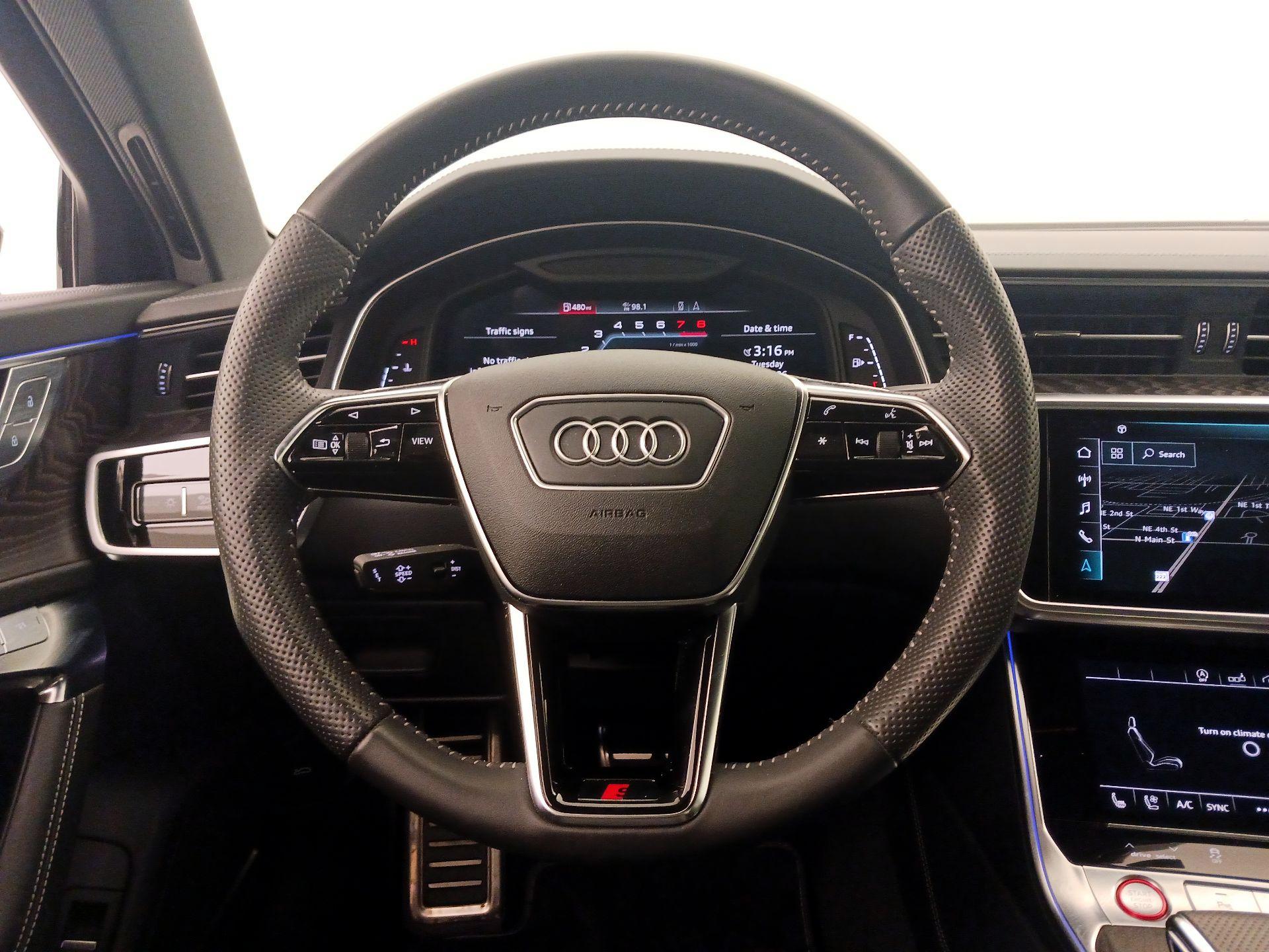 Thumbnail: 2020 Audi S6 - 10