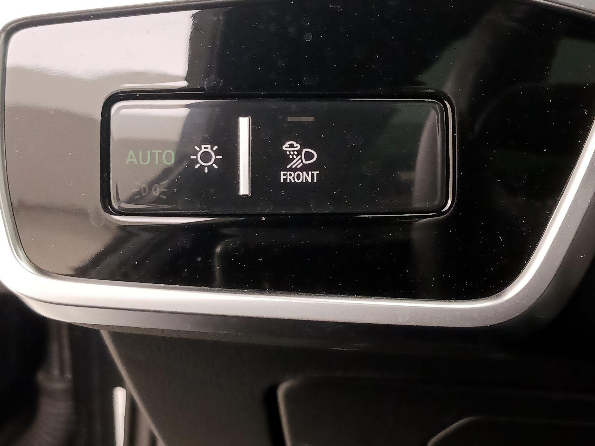 Thumbnail: 2020 Audi S6 - 13