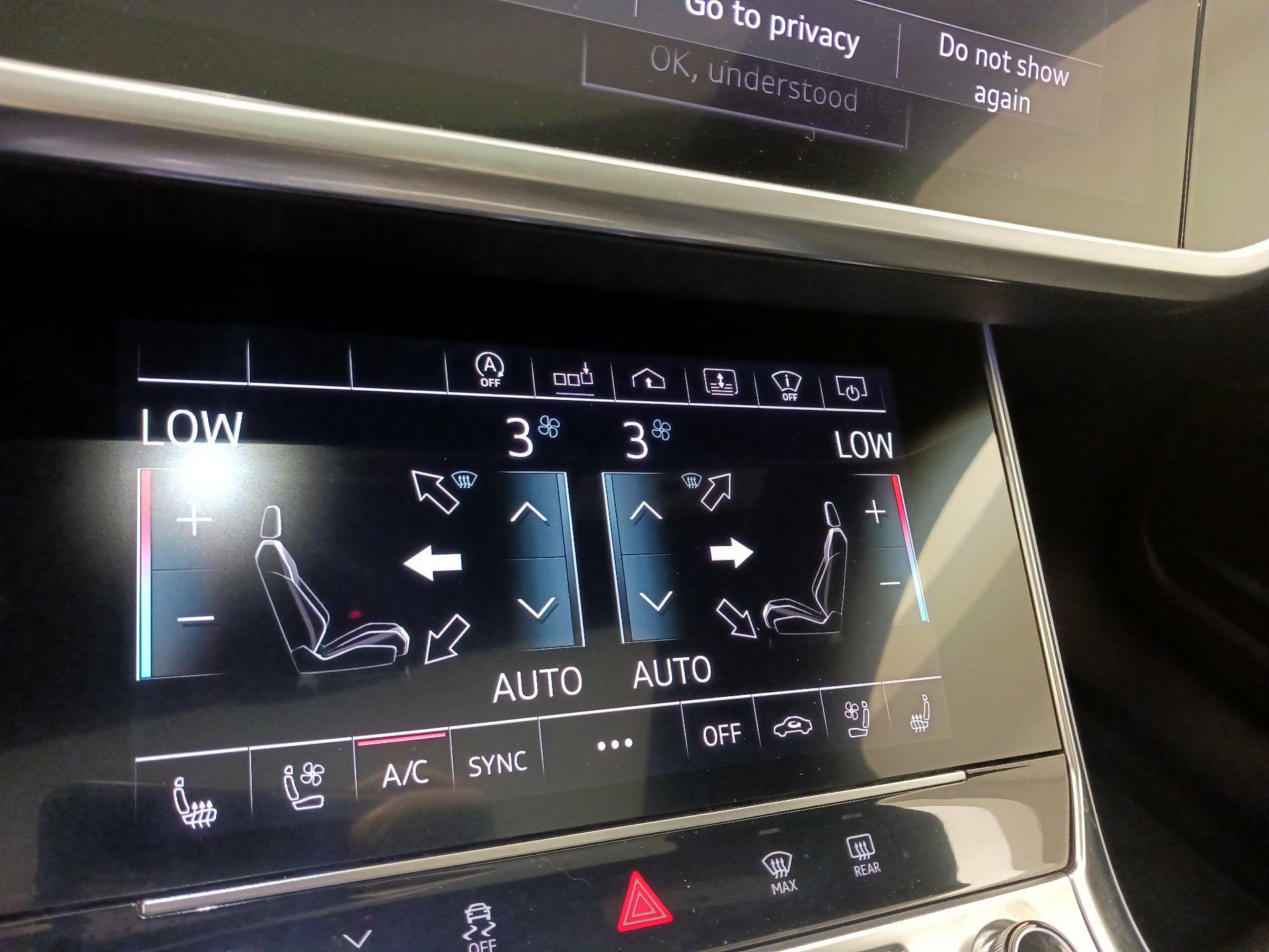 Thumbnail: 2020 Audi S6 - 17