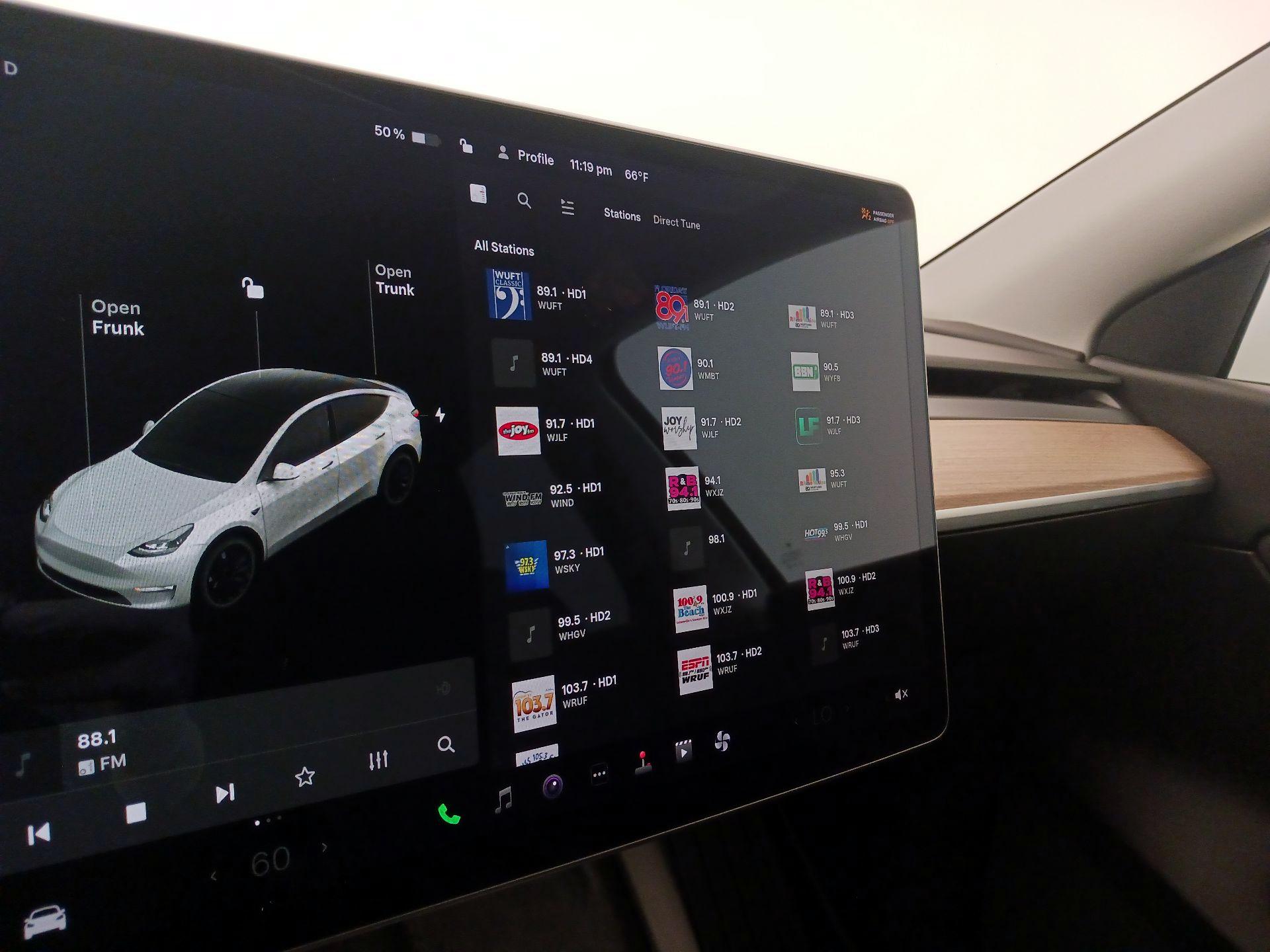 Thumbnail: 2022 Tesla Model Y - 15