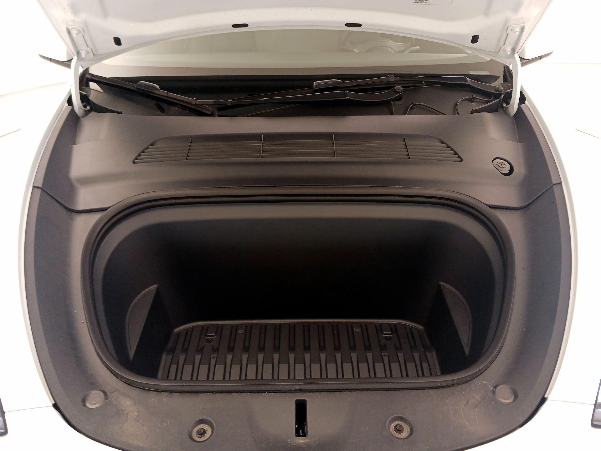 Thumbnail: 2022 Tesla Model Y - 20