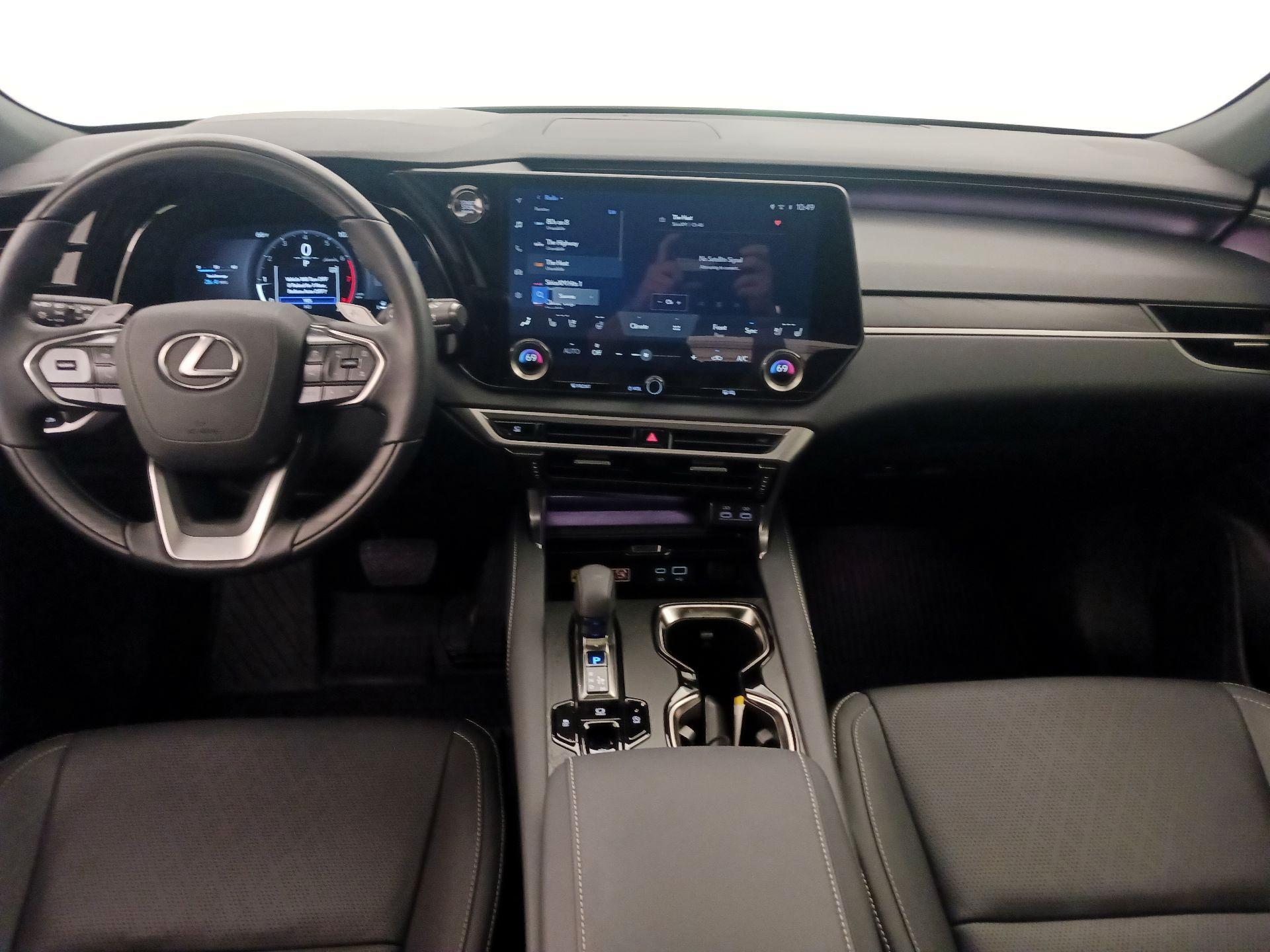 Thumbnail: 2025 Lexus RX - 9