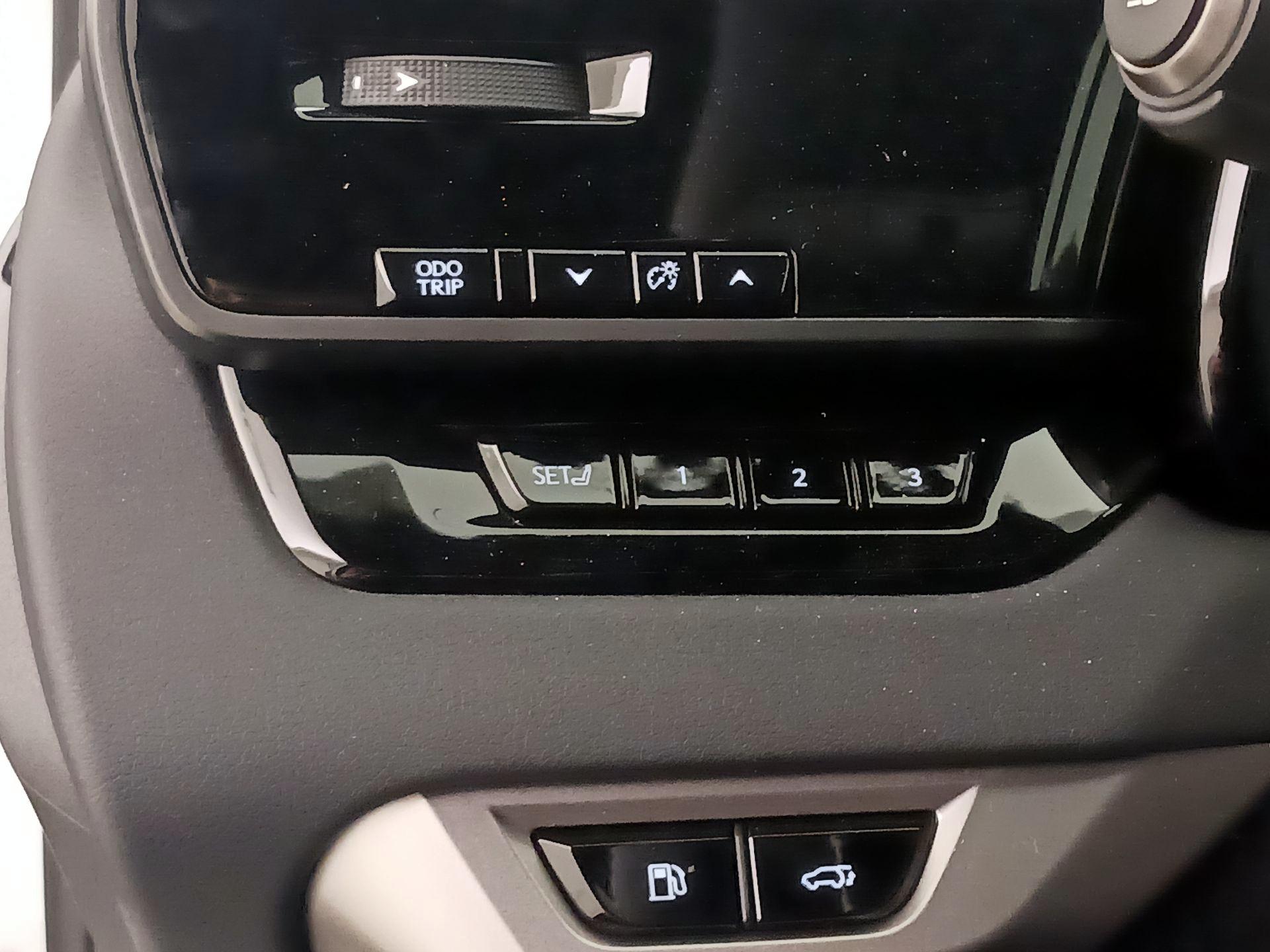 Thumbnail: 2025 Lexus RX - 13