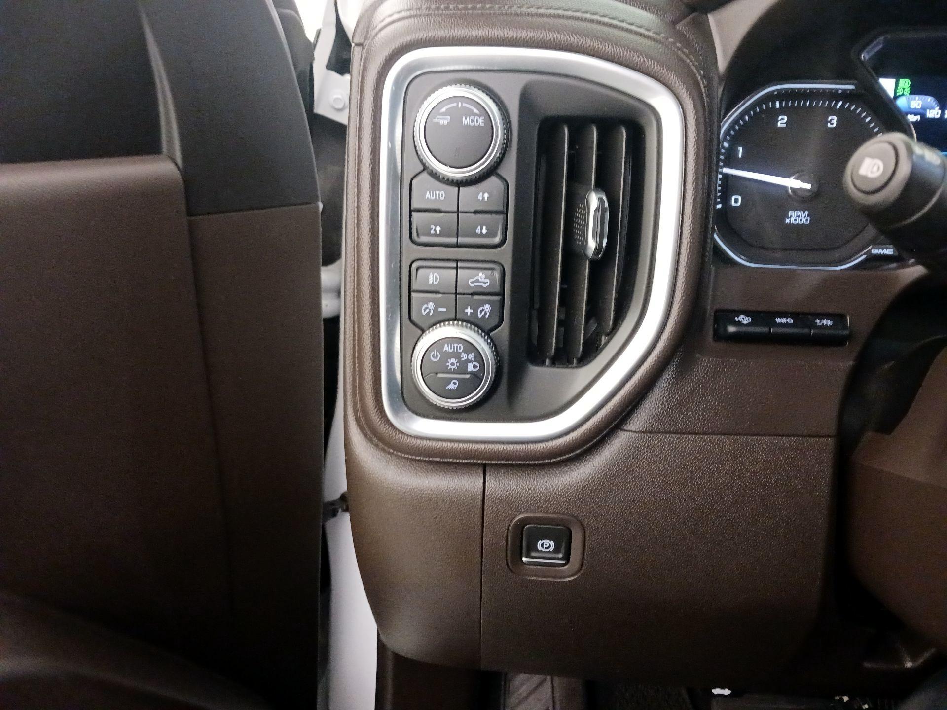 Thumbnail: 2020 GMC Sierra 2500 - 13