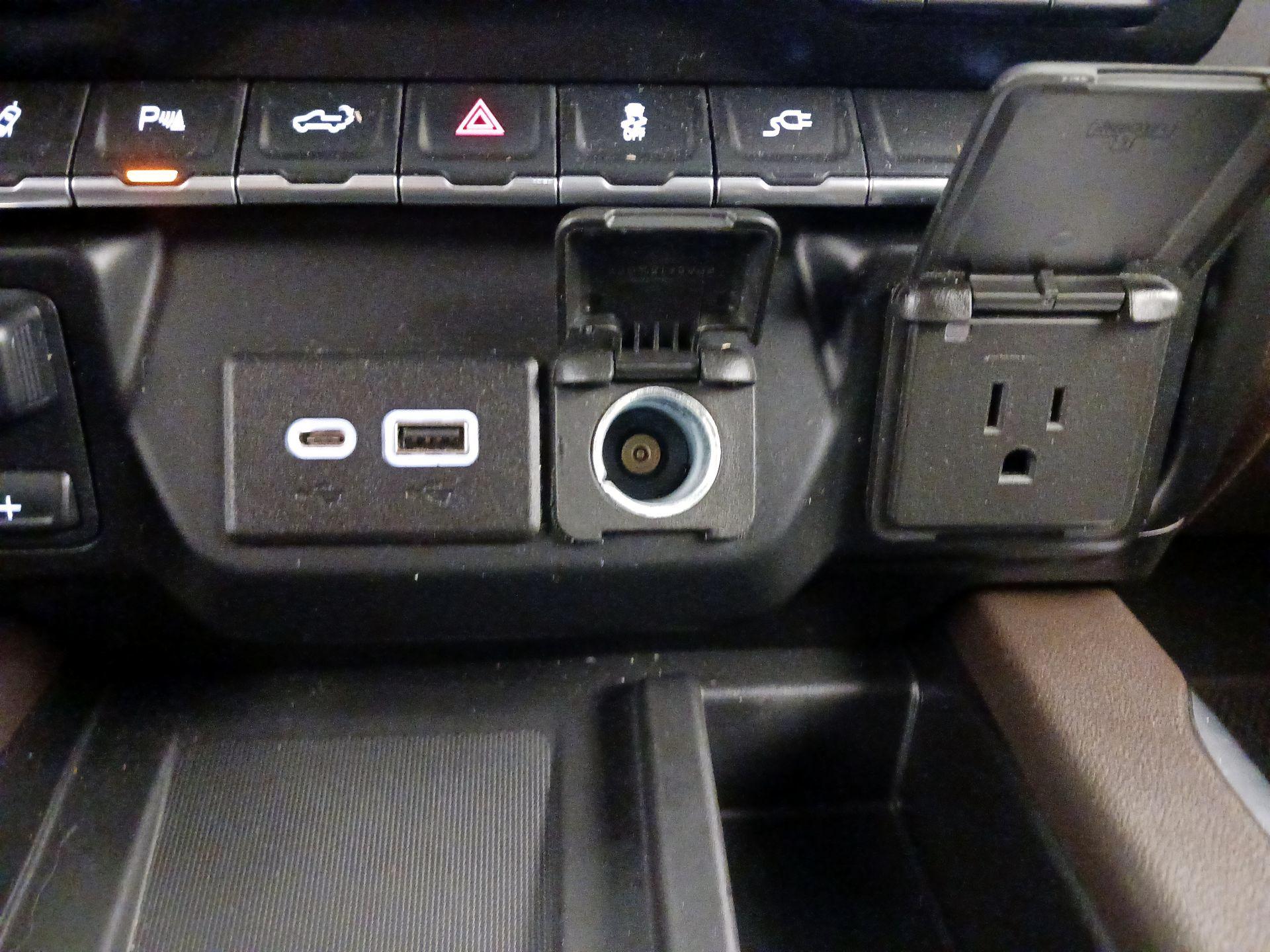 Thumbnail: 2020 GMC Sierra 2500 - 19