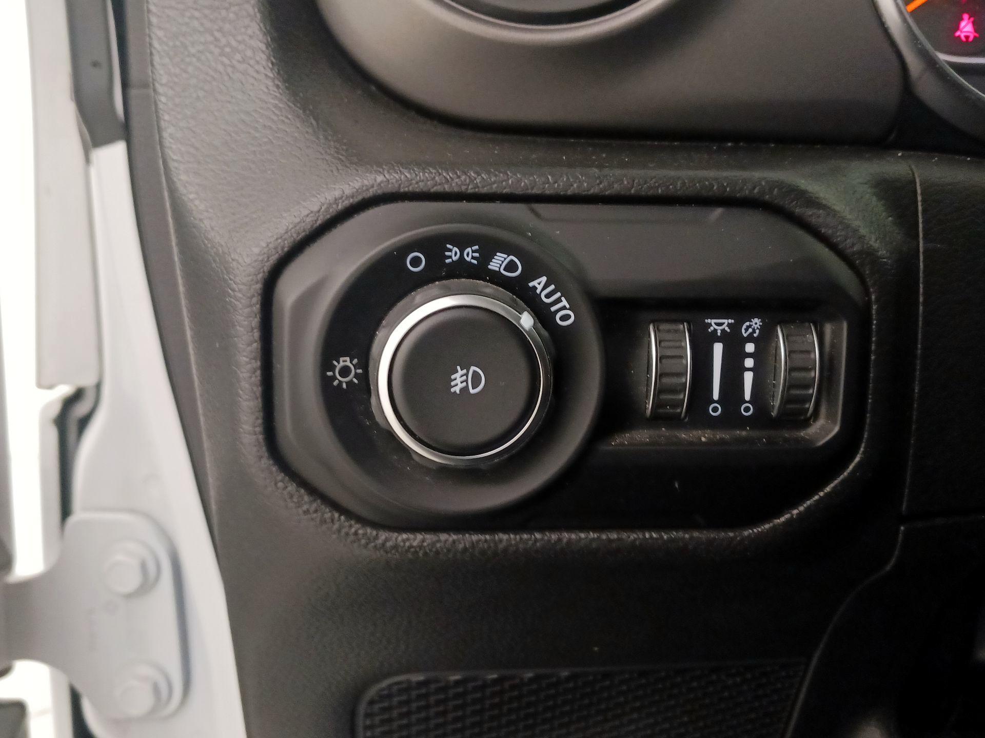 Thumbnail: 2022 Jeep Wrangler - 13