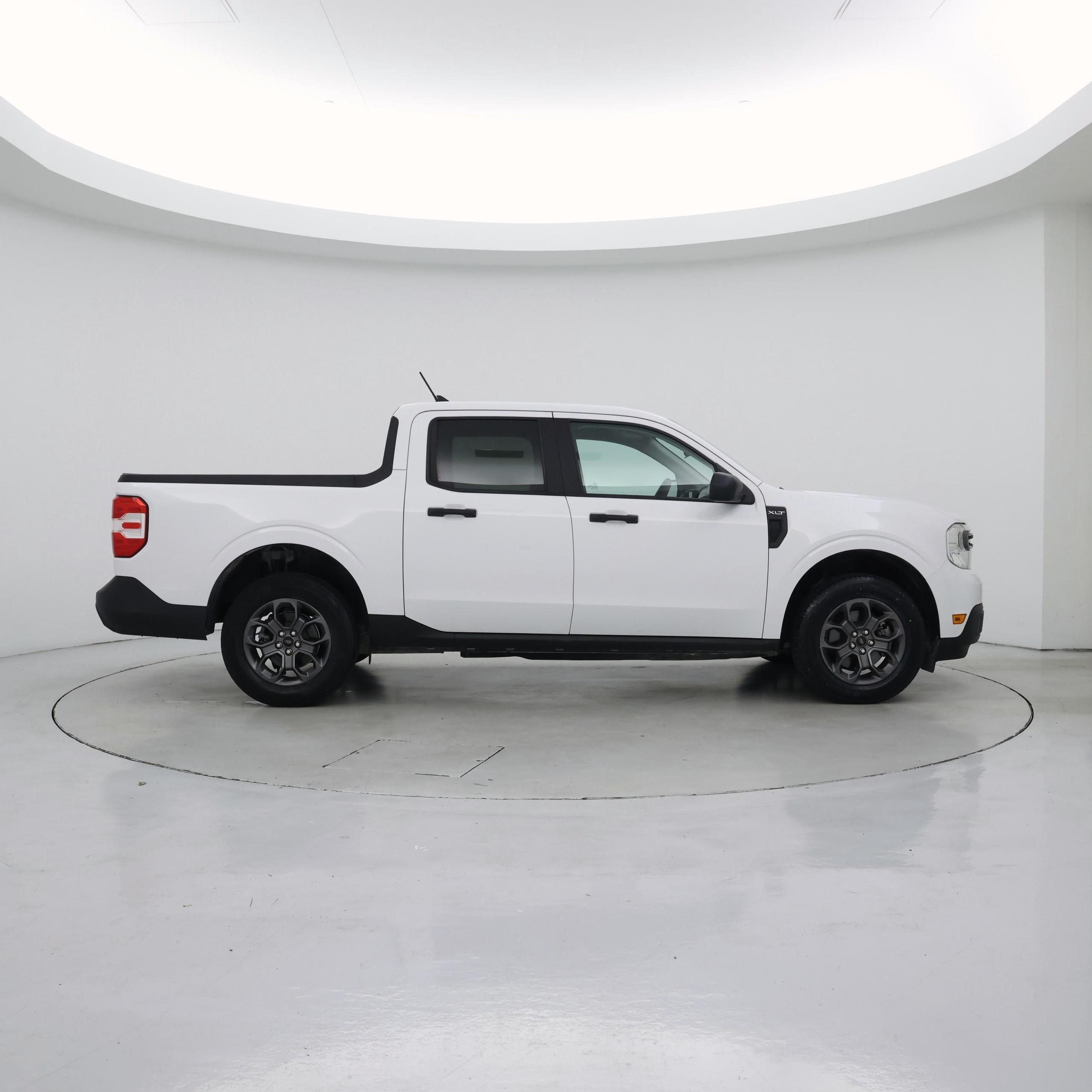 Thumbnail: 2022 Ford Maverick - 7