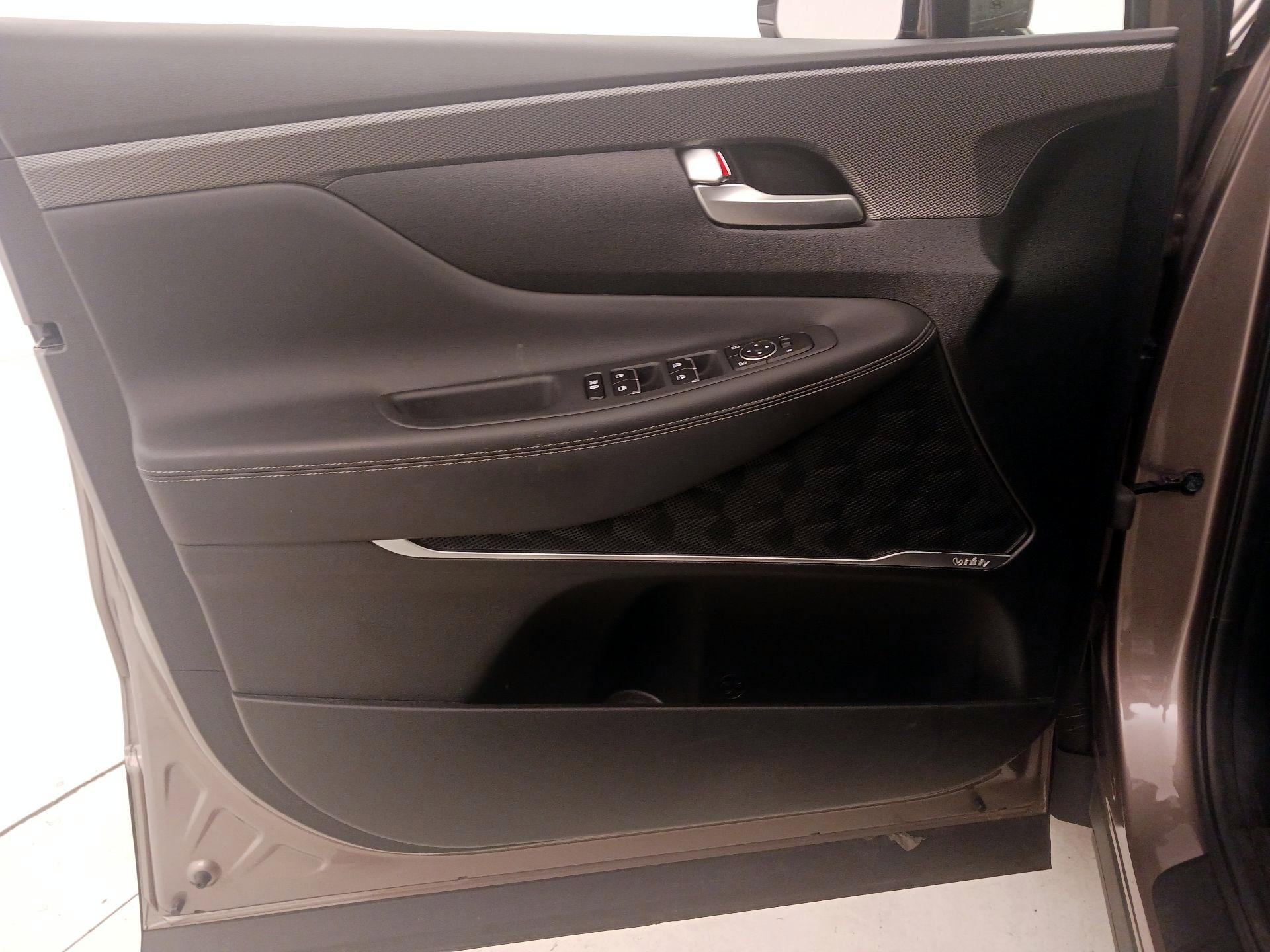 Thumbnail: 2020 Hyundai Santa Fe - 12