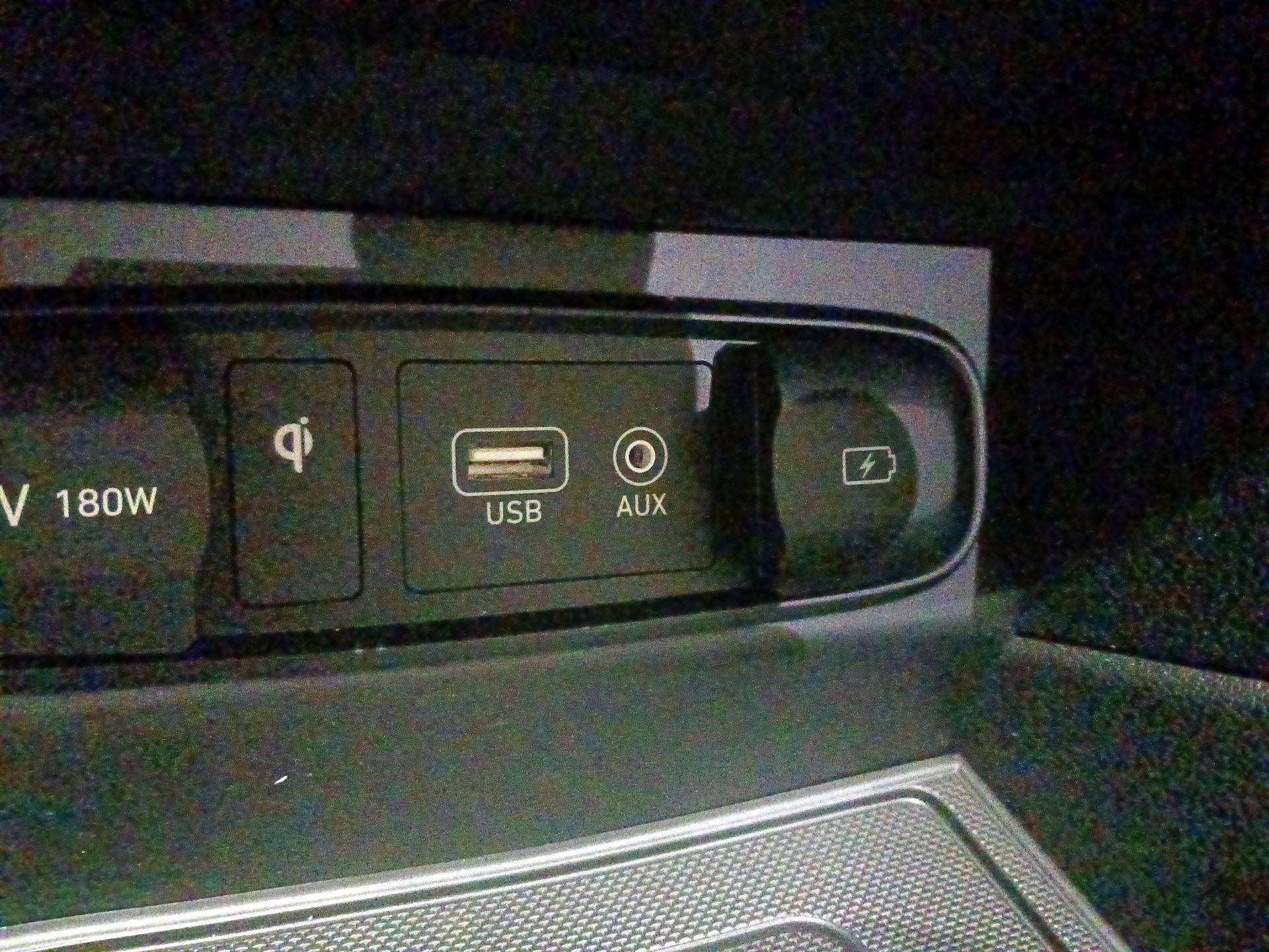 Thumbnail: 2020 Hyundai Santa Fe - 18