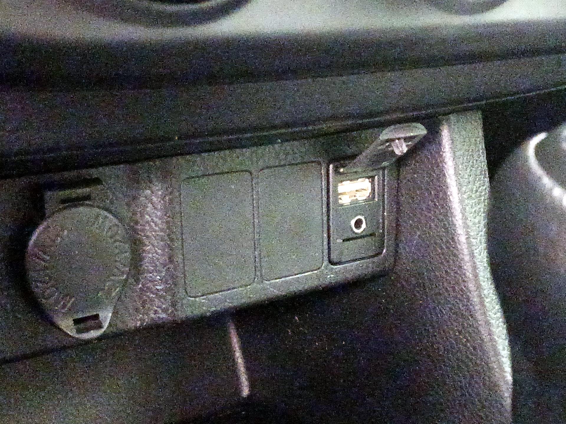 Thumbnail: 2014 Toyota Corolla - 17