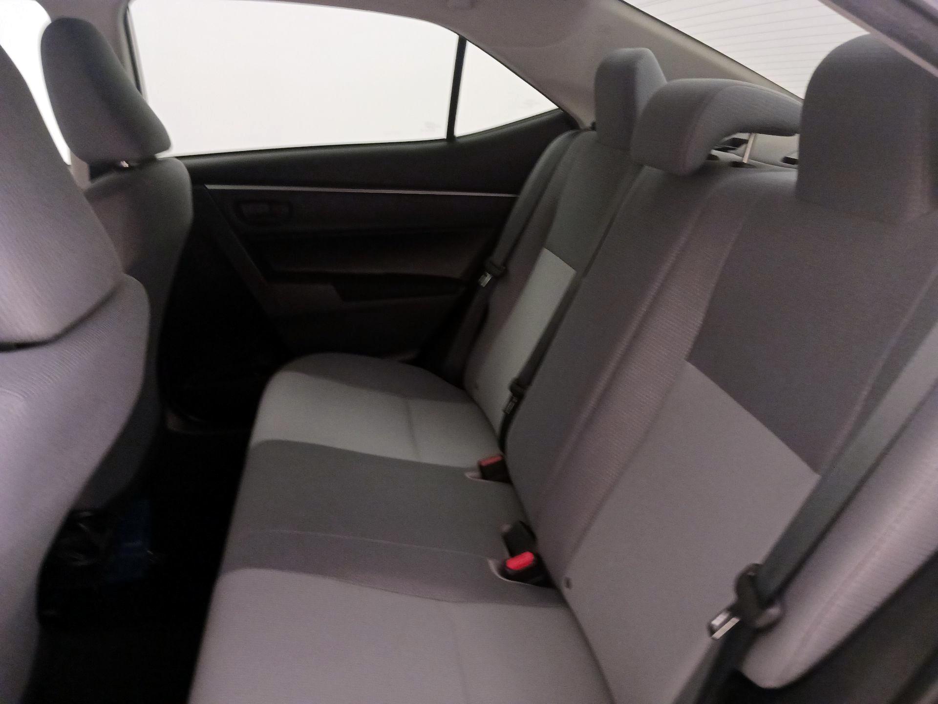 Thumbnail: 2014 Toyota Corolla - 18