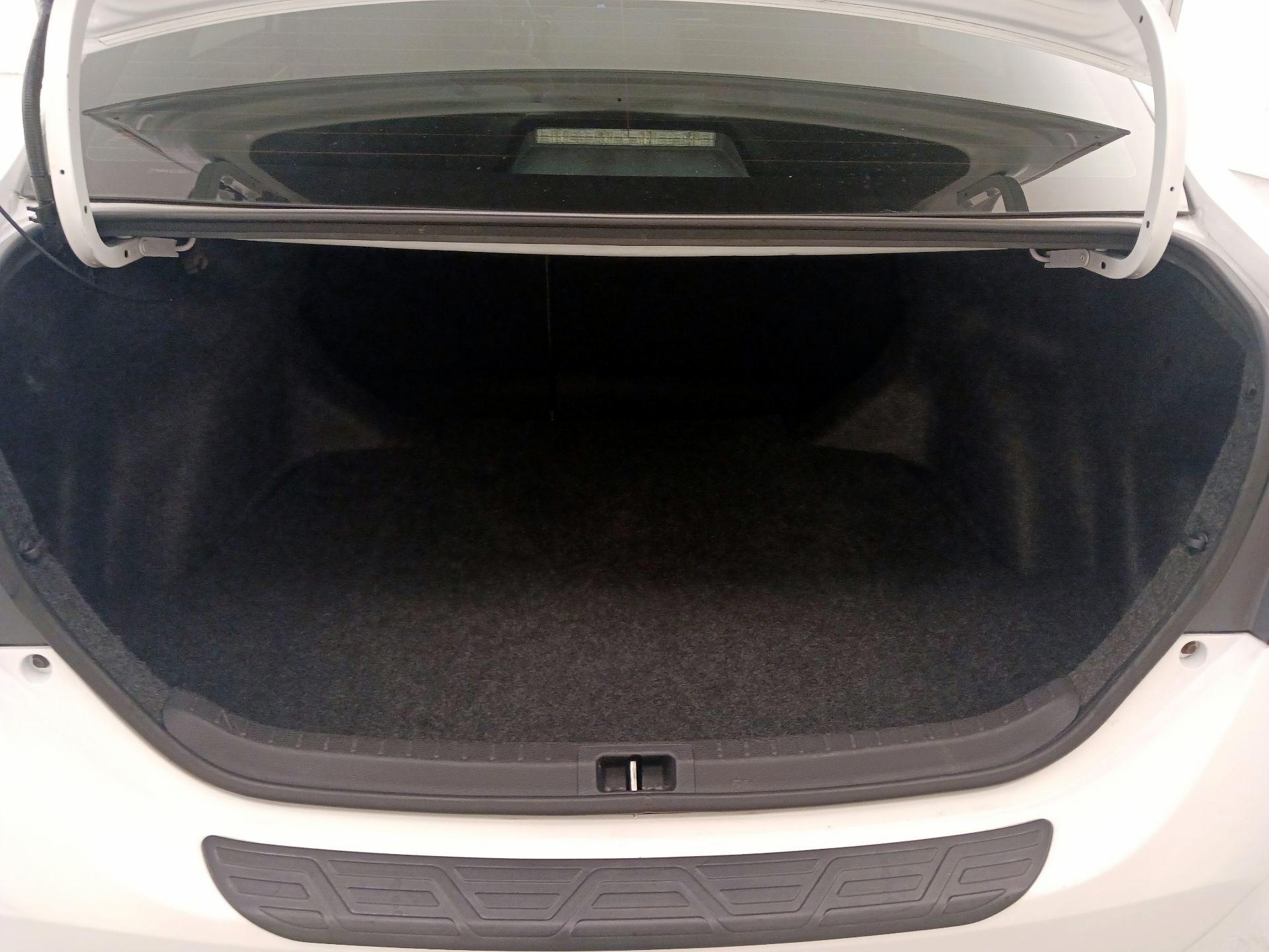 Thumbnail: 2014 Toyota Corolla - 19