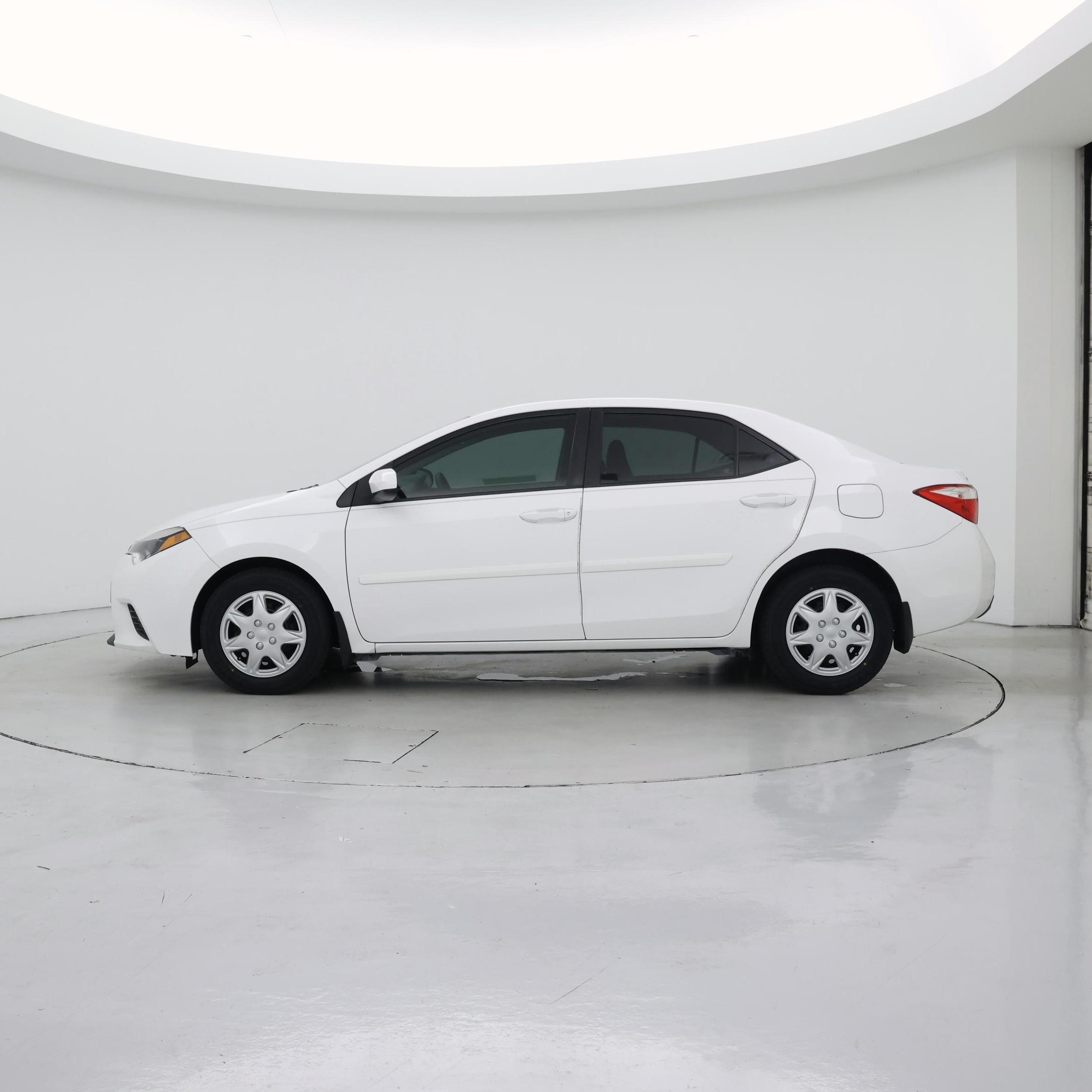 Thumbnail: 2014 Toyota Corolla - 3