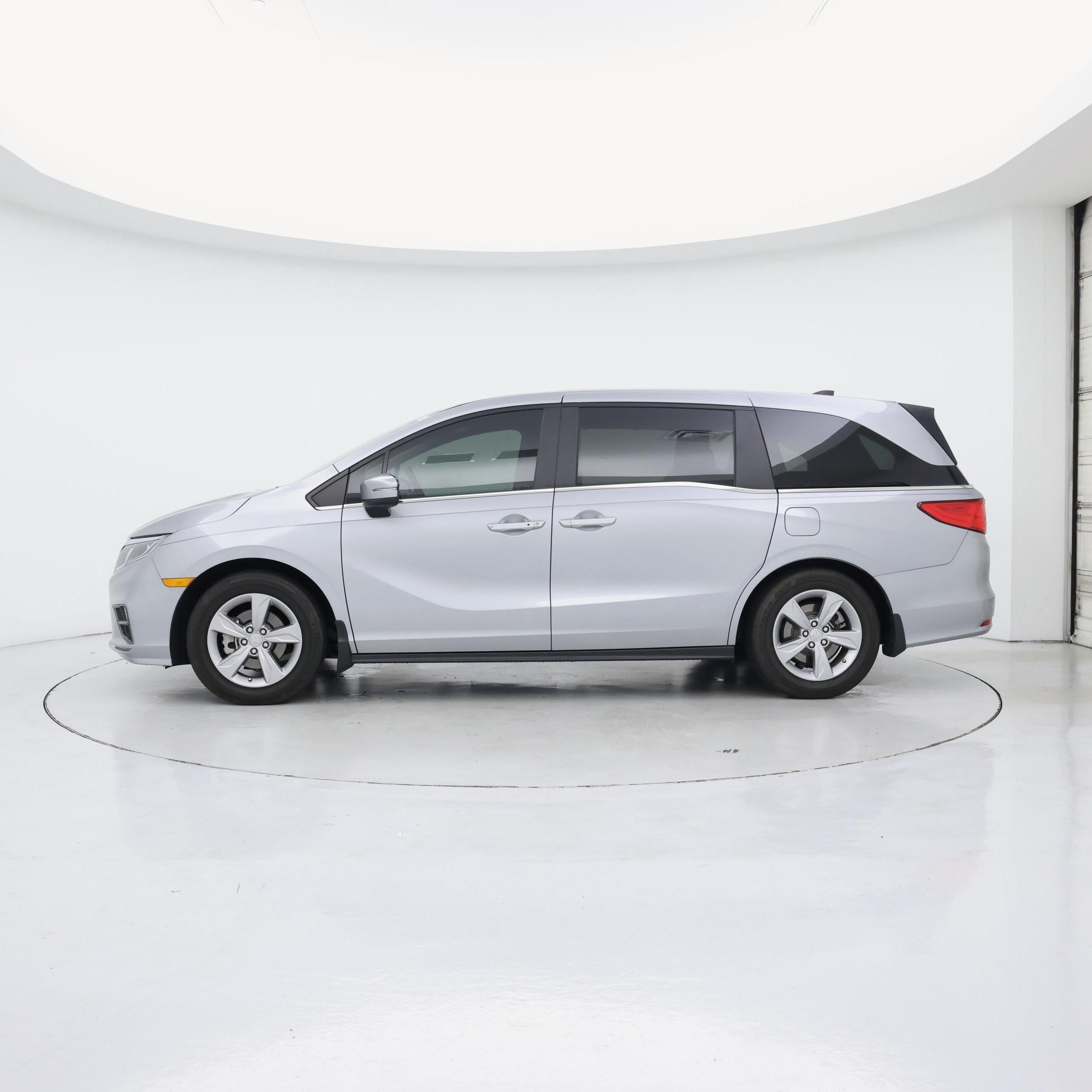 Thumbnail: 2018 Honda Odyssey - 3