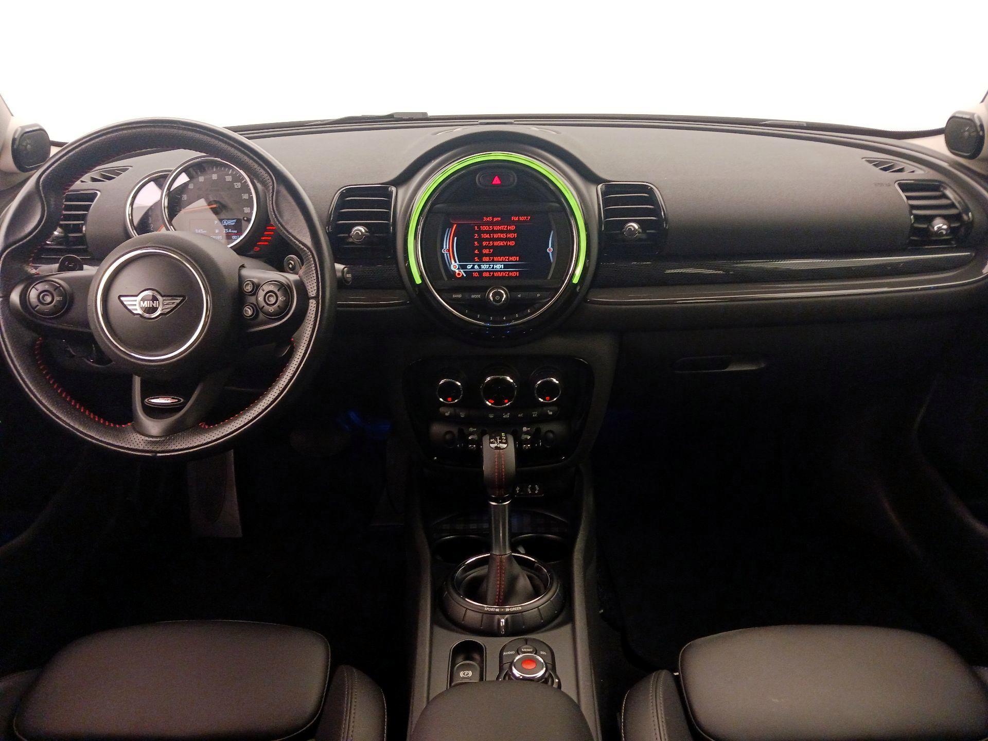 Thumbnail: 2017 MINI Cooper Clubman - 9