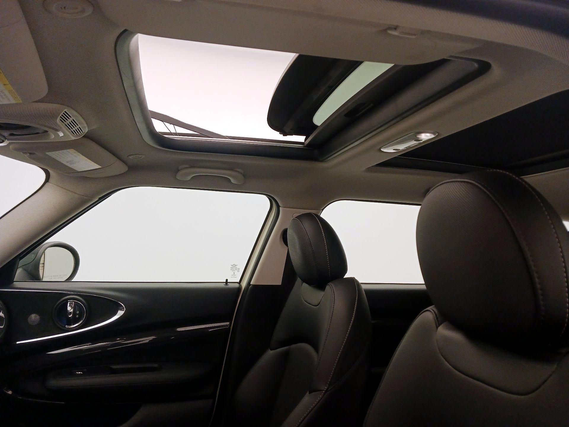 Thumbnail: 2017 MINI Cooper Clubman - 19