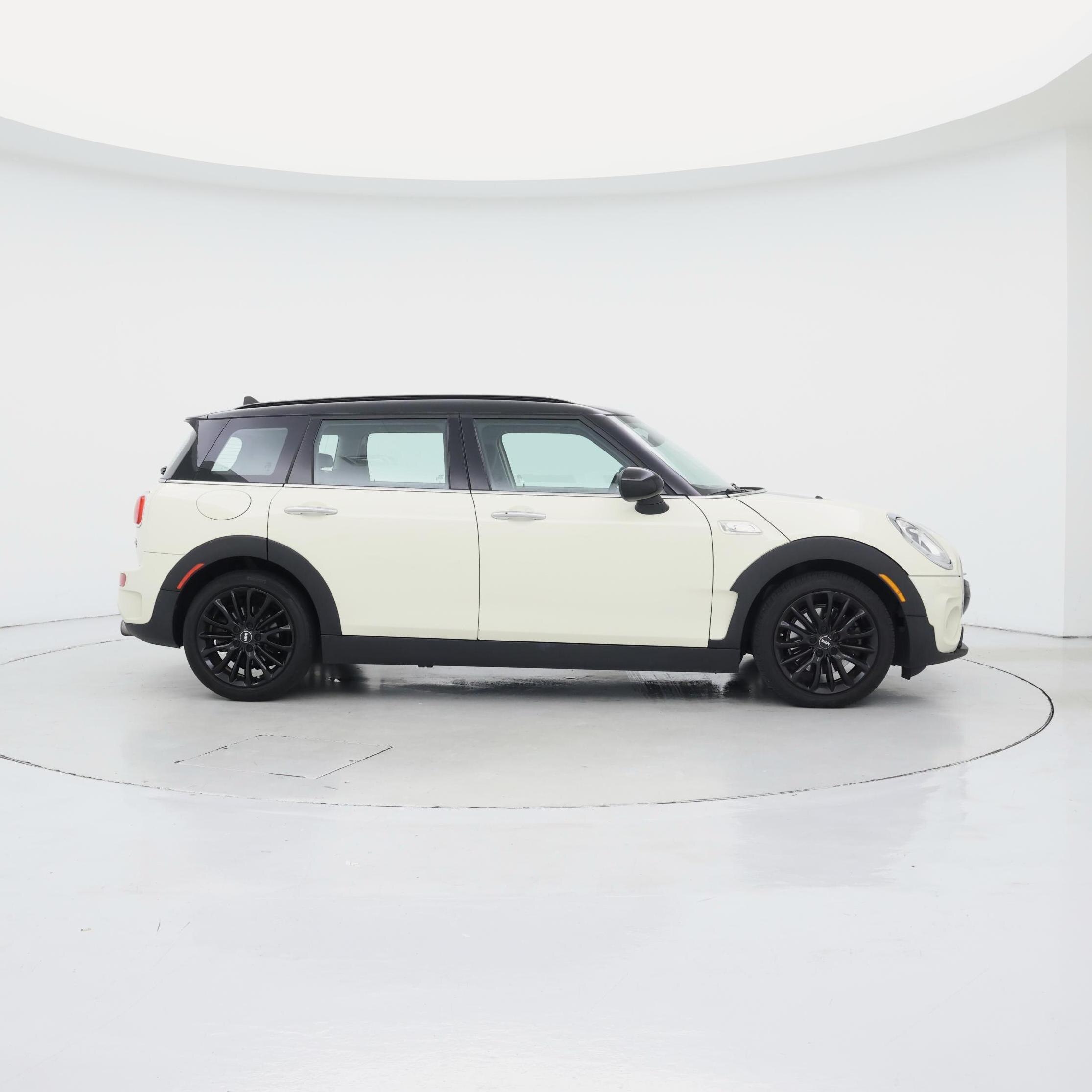 Thumbnail: 2017 MINI Cooper Clubman - 7