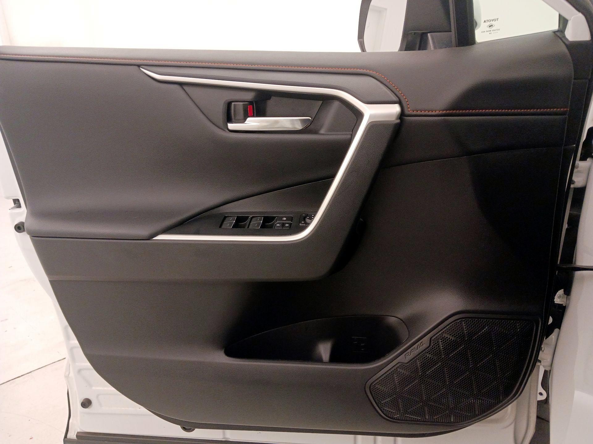 Thumbnail: 2024 Toyota RAV4 - 12