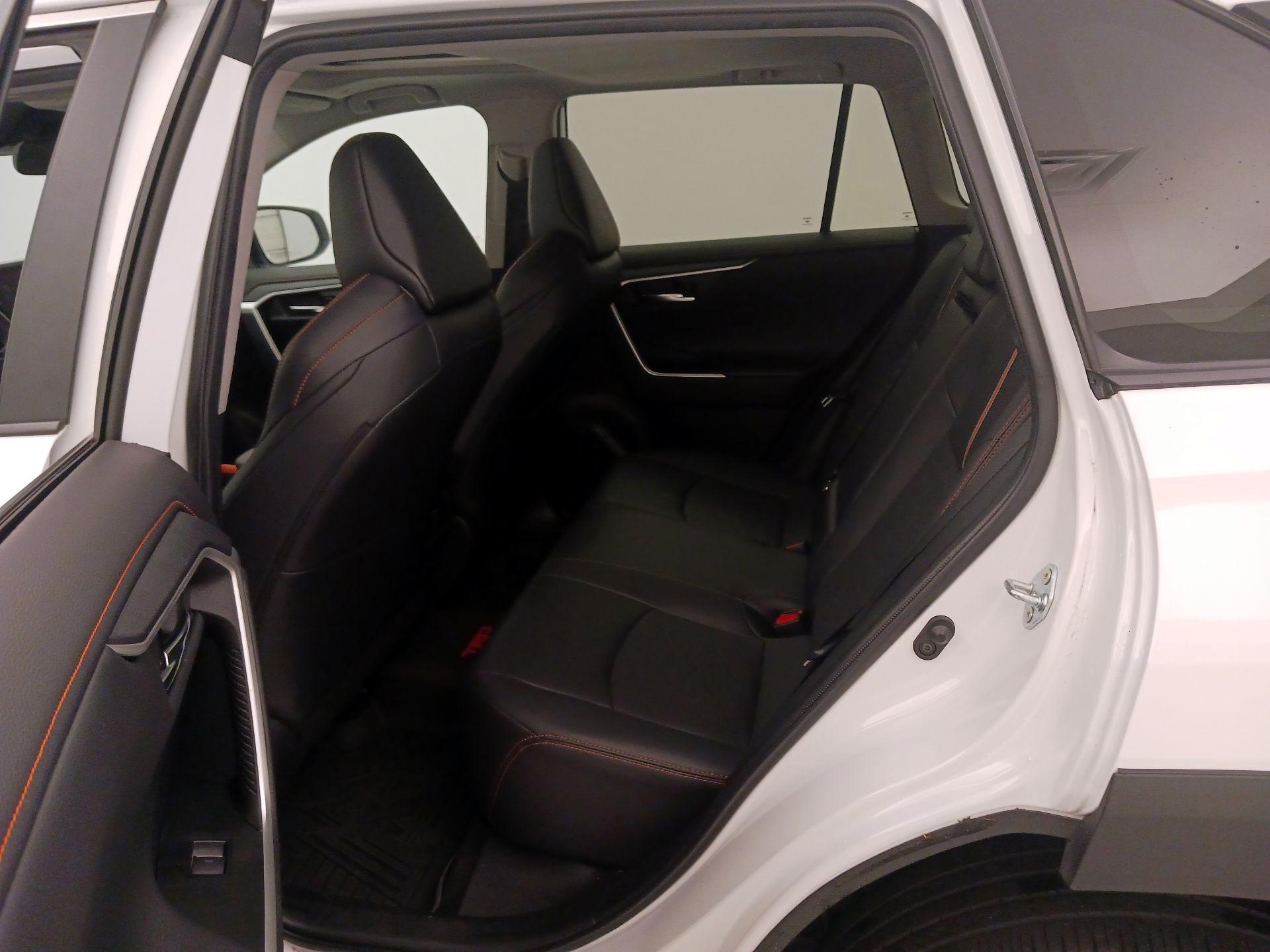 Thumbnail: 2024 Toyota RAV4 - 20