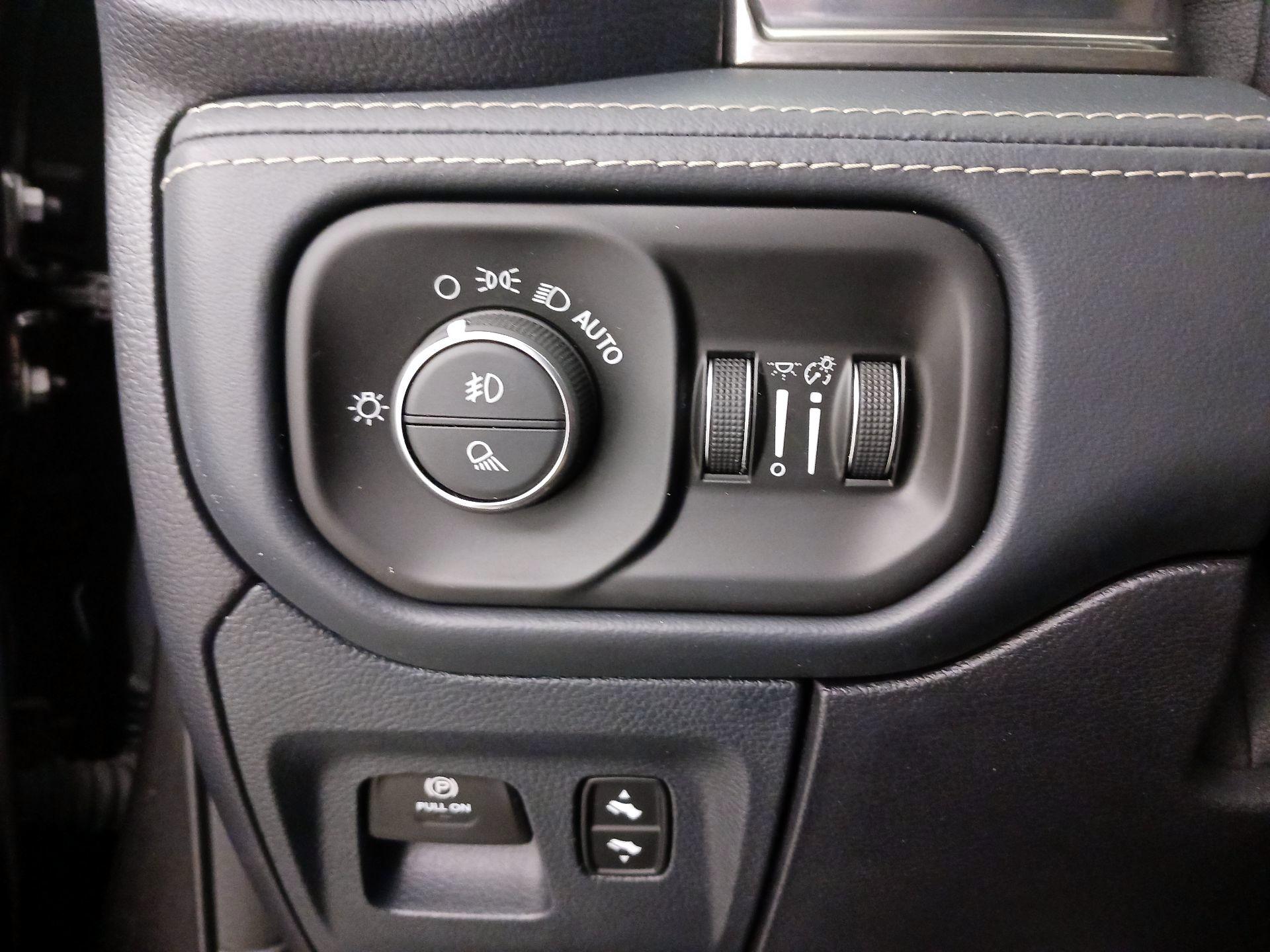 Thumbnail: 2020 RAM 1500 - 13