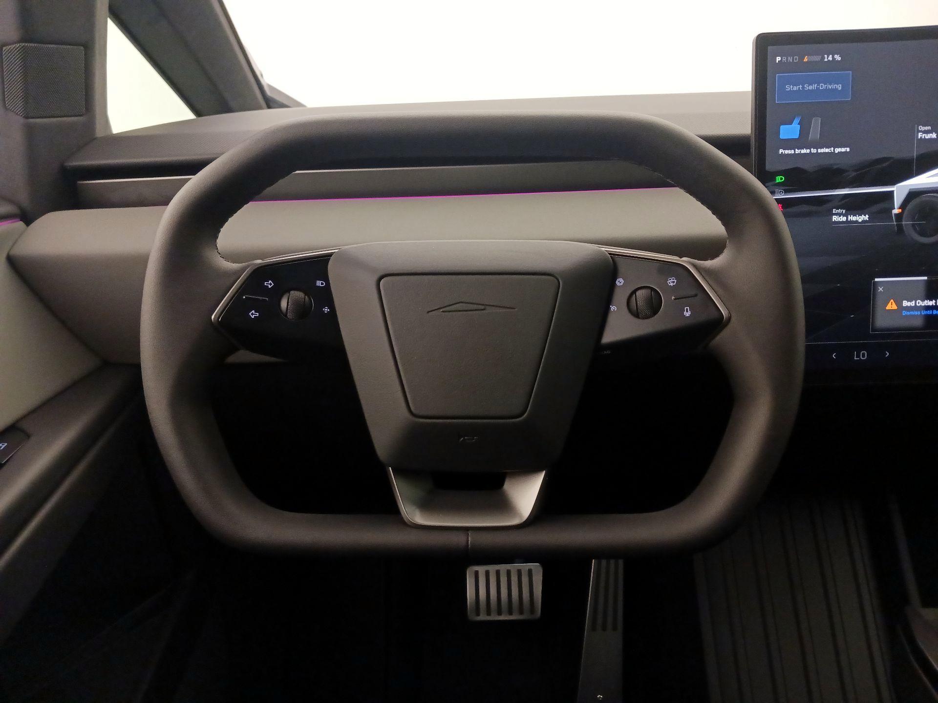 Thumbnail: 2025 Tesla Cybertruck - 10