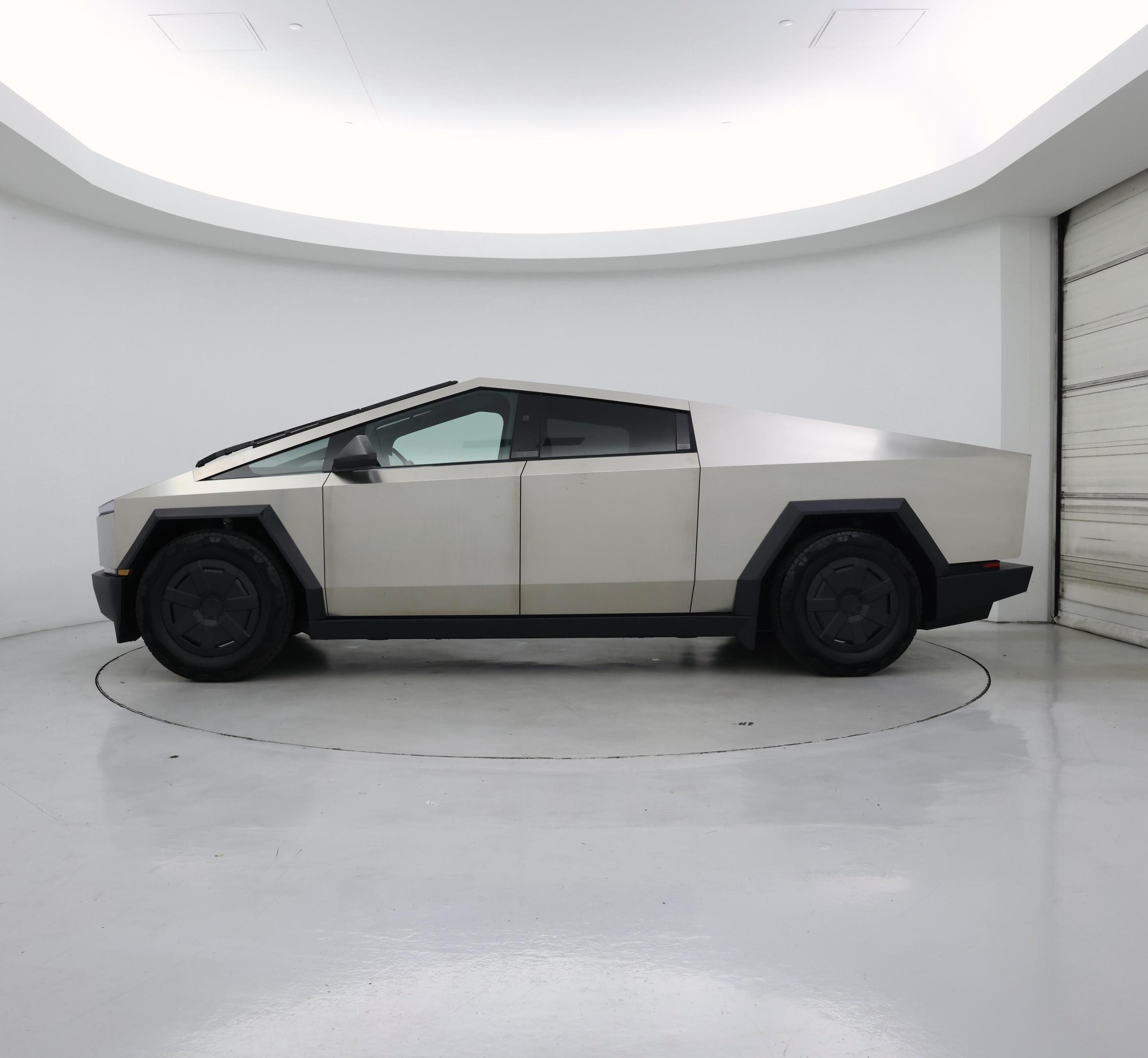 Thumbnail: 2025 Tesla Cybertruck - 3