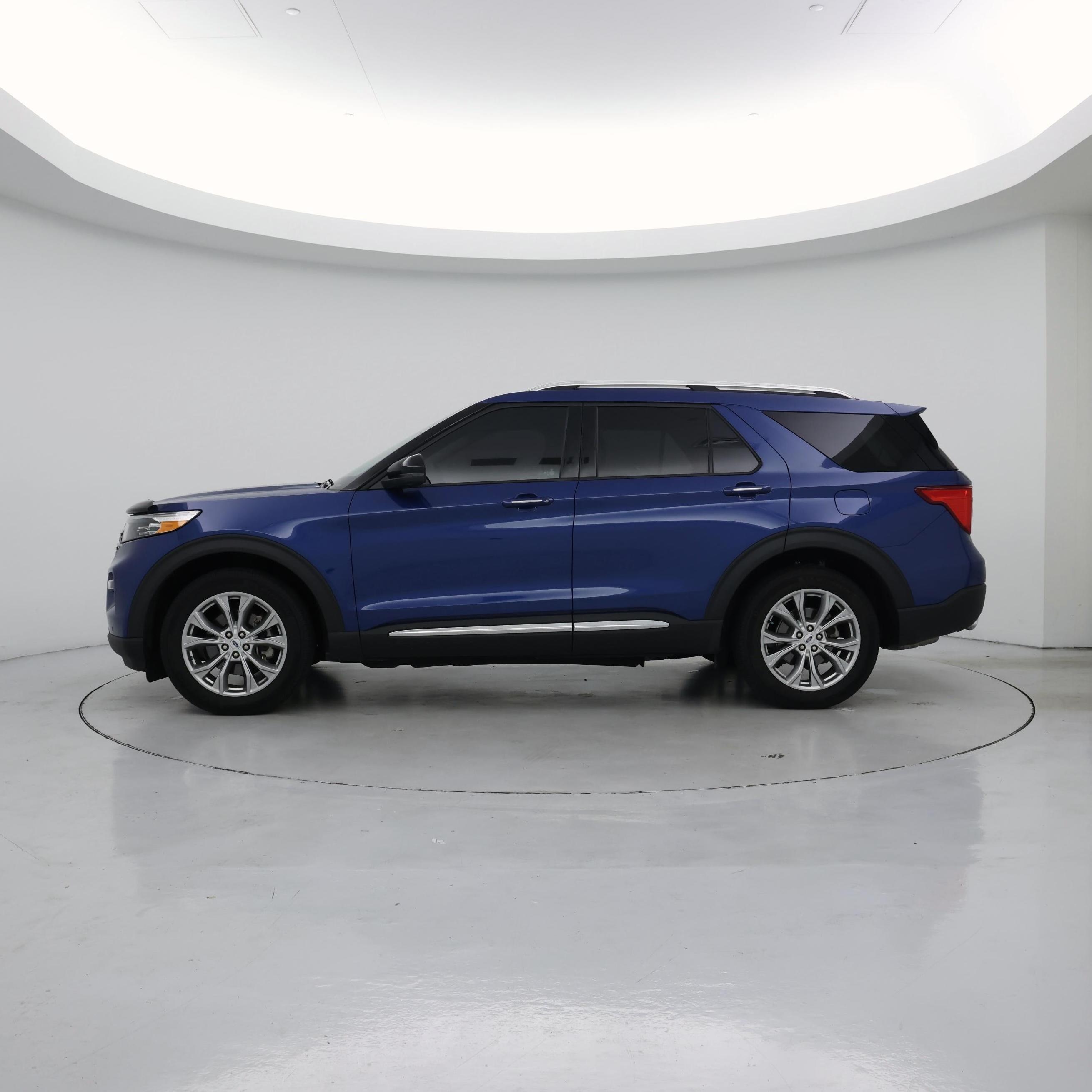 Thumbnail: 2021 Ford Explorer - 3