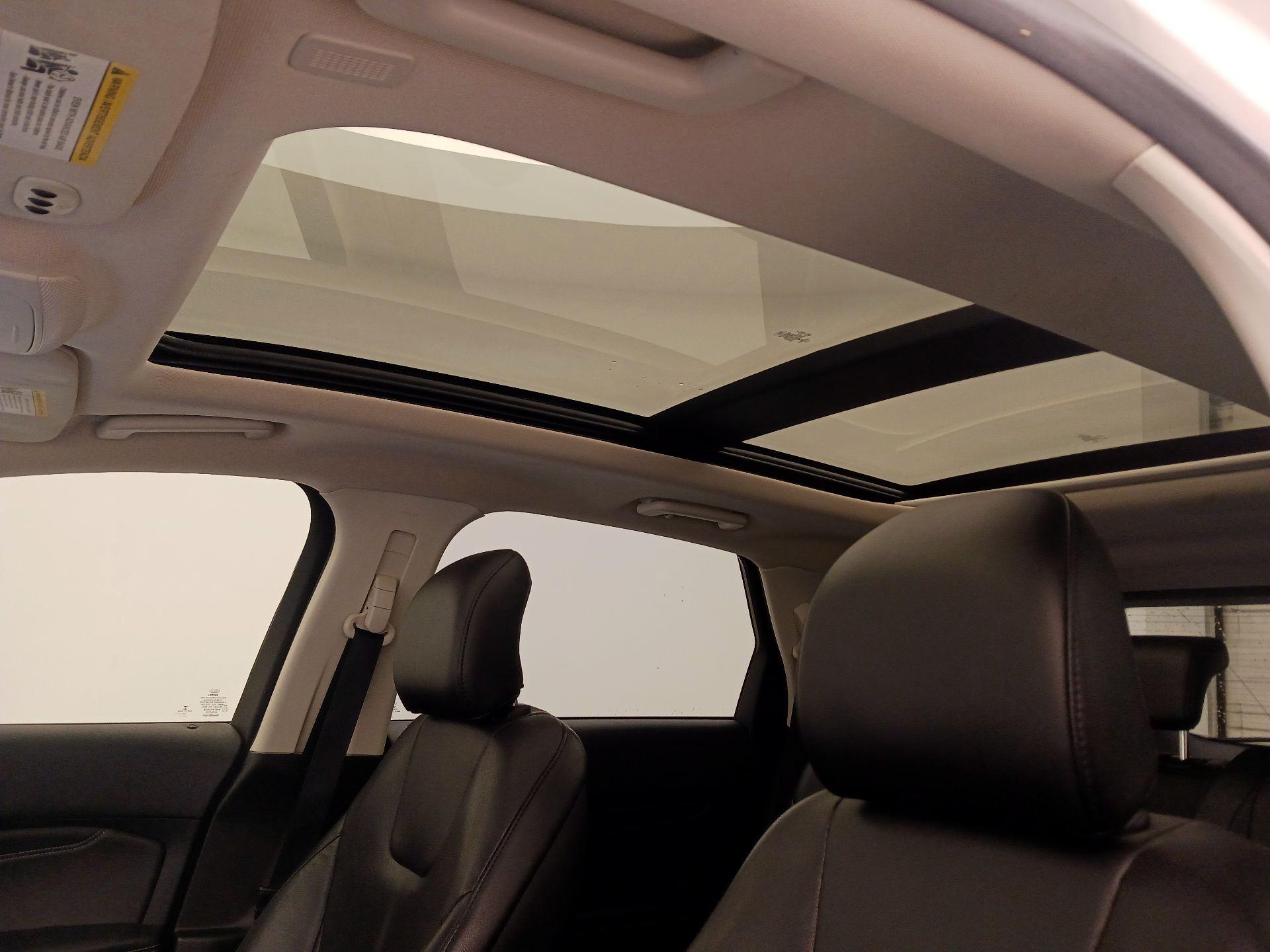 Thumbnail: 2019 Ford Edge - 20