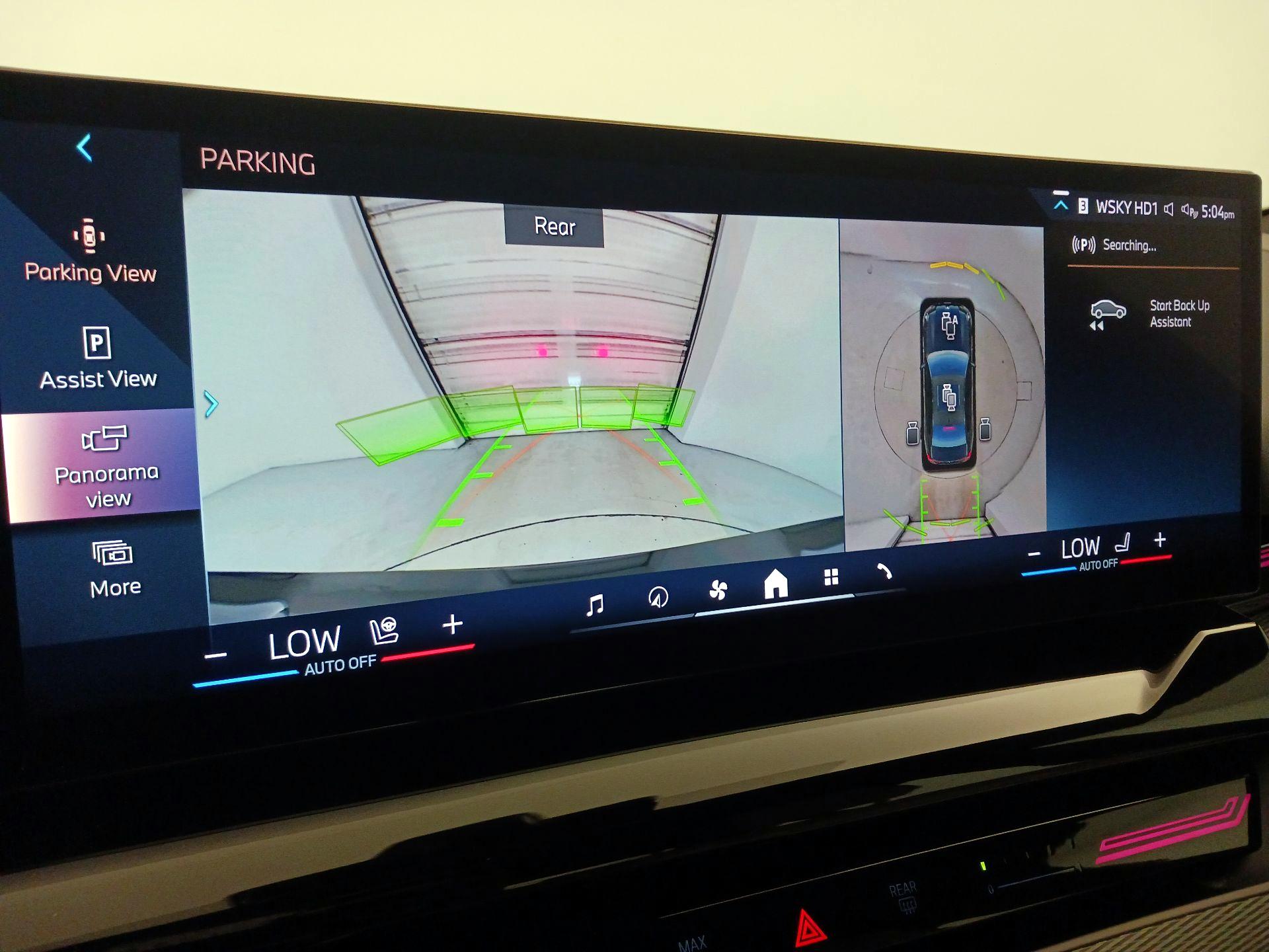 Thumbnail: 2024 BMW 5 Series - 15