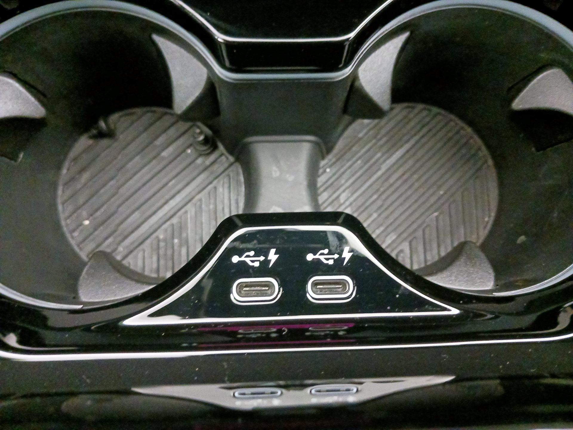 Thumbnail: 2024 BMW 5 Series - 19