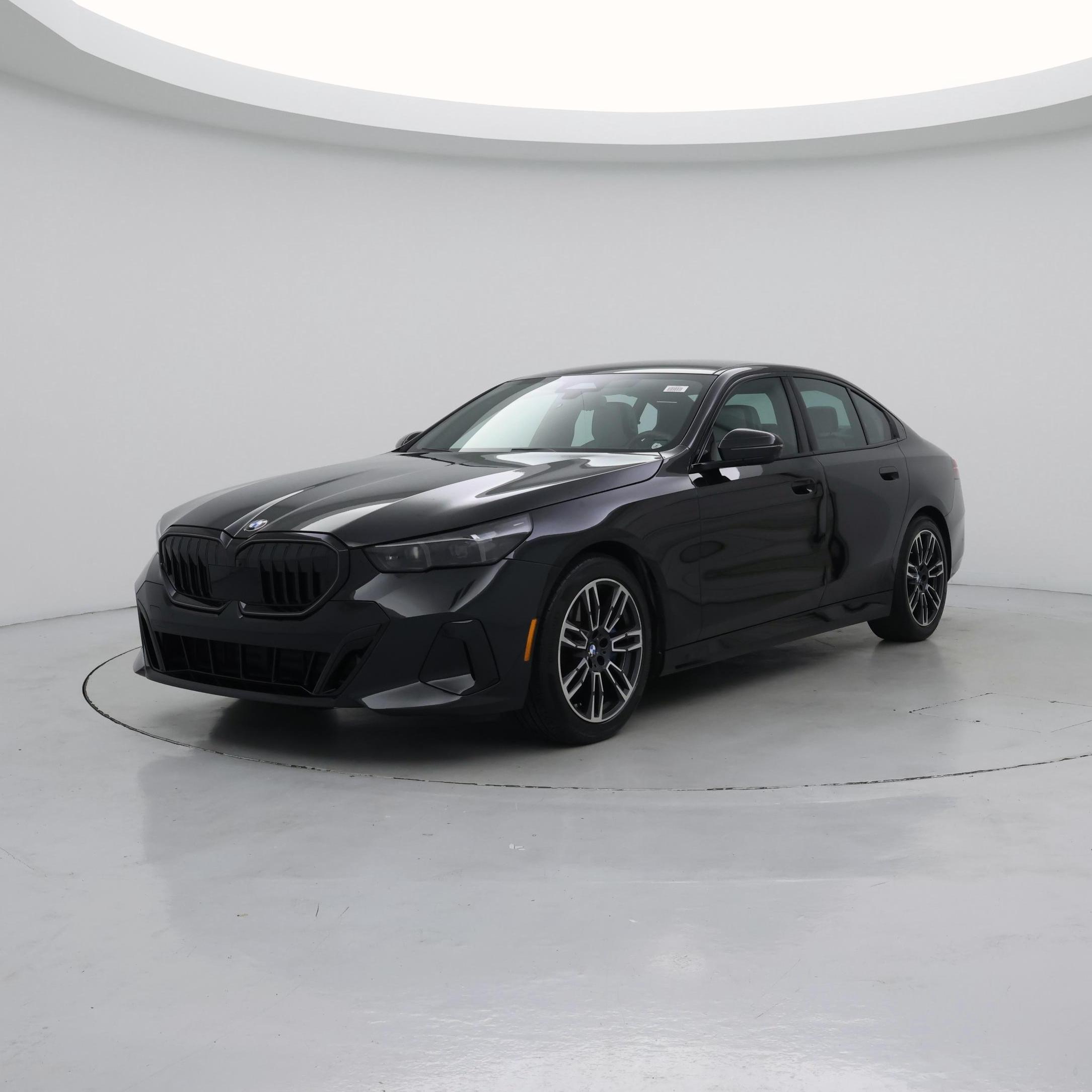 Thumbnail: 2024 BMW 5 Series - 4