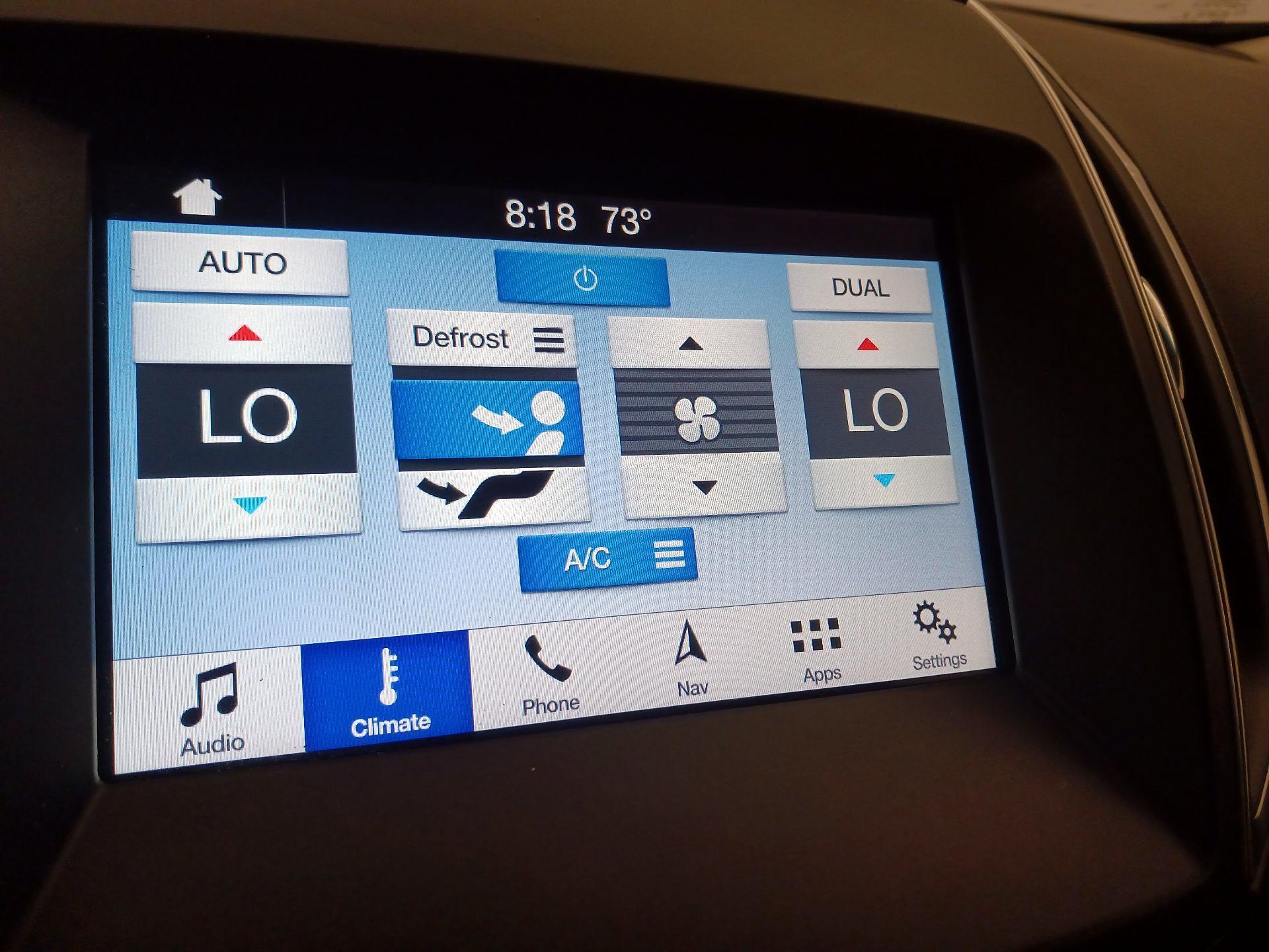 Thumbnail: 2017 Ford Edge - 17